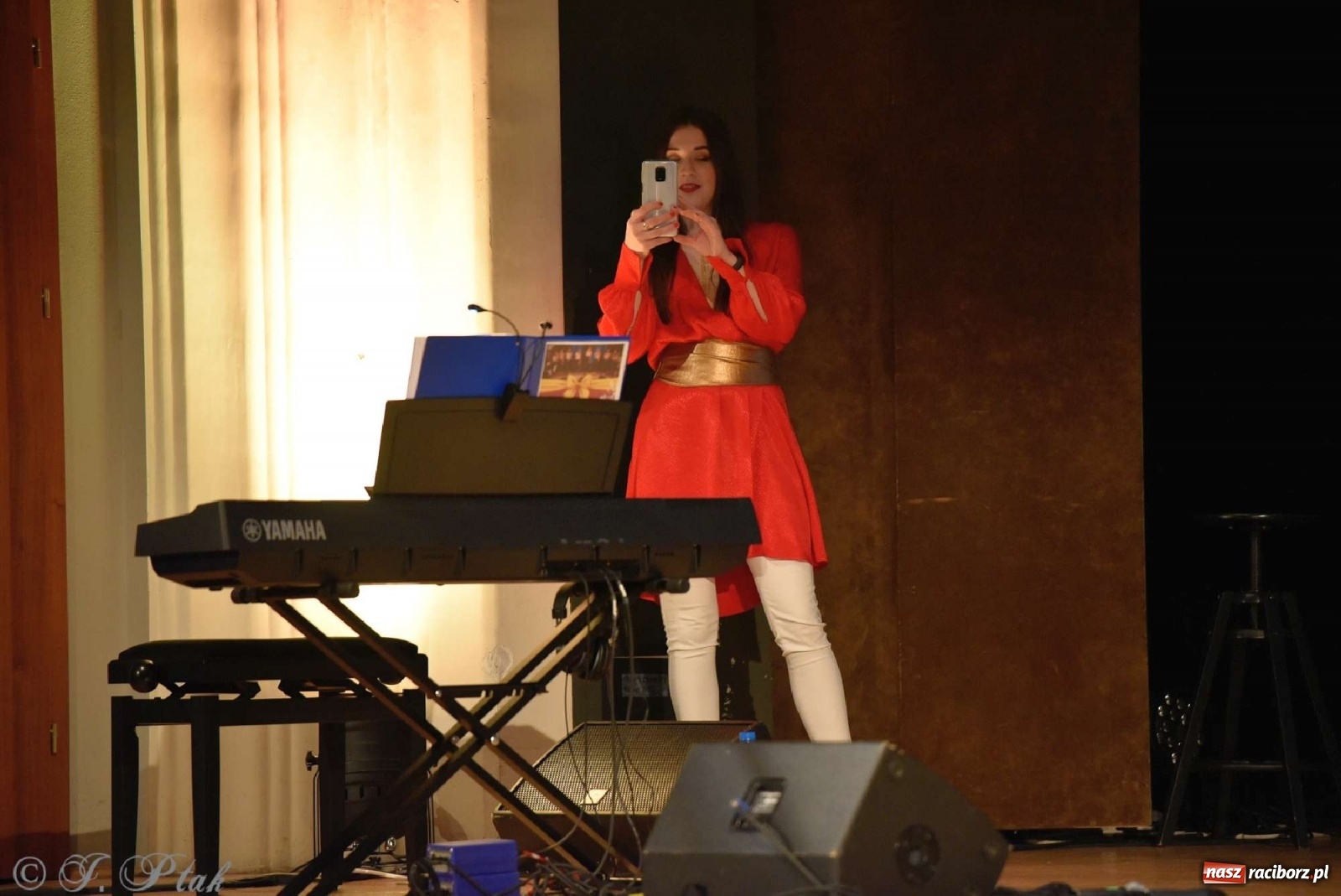 Zdjęcie w galerii na portalu naszraciborz.pl: Bajkowa muzyczna podróż z Perspektywą wiadomości z regionu