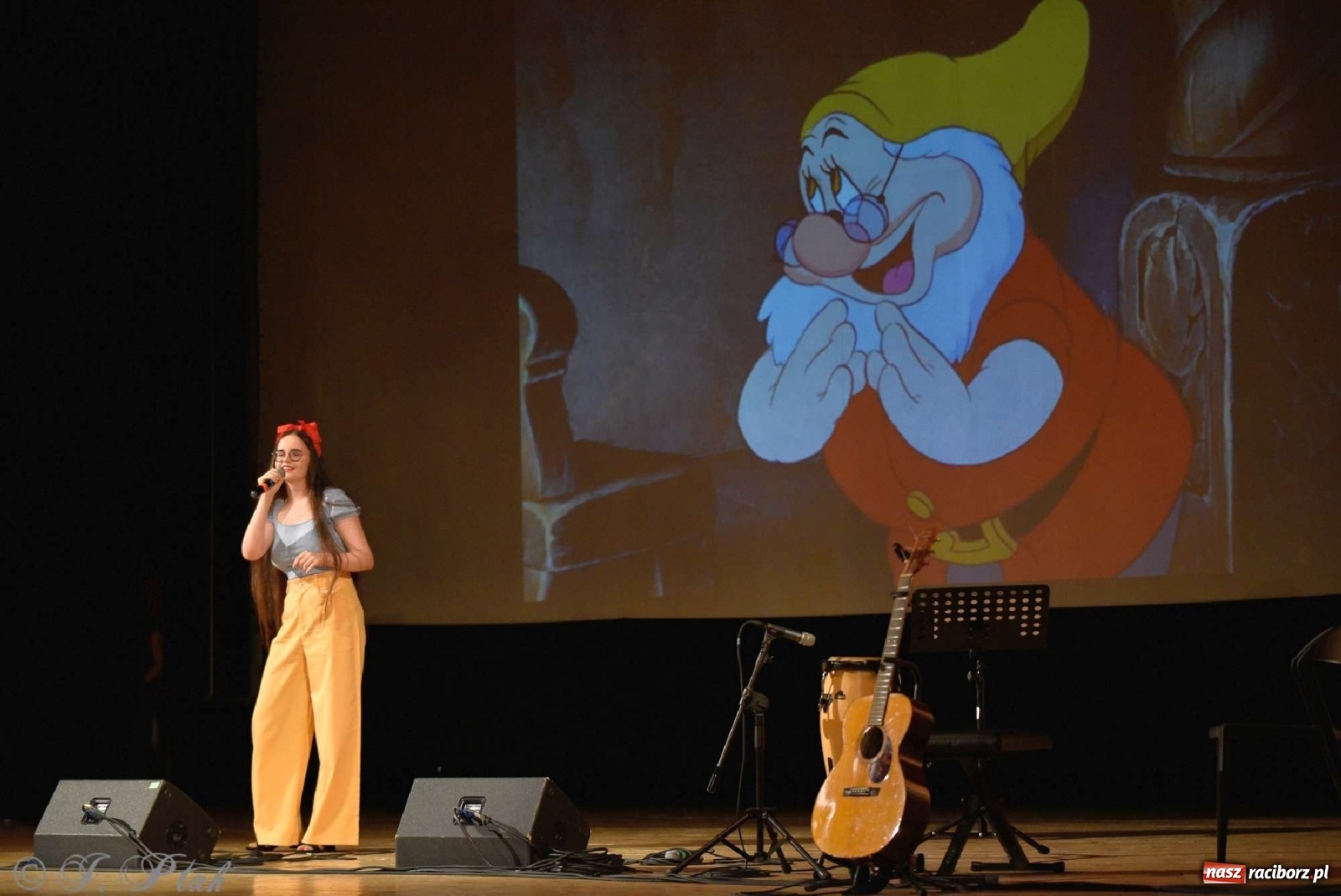 Zdjęcie w galerii na portalu naszraciborz.pl: Bajkowa muzyczna podróż z Perspektywą wiadomości z regionu