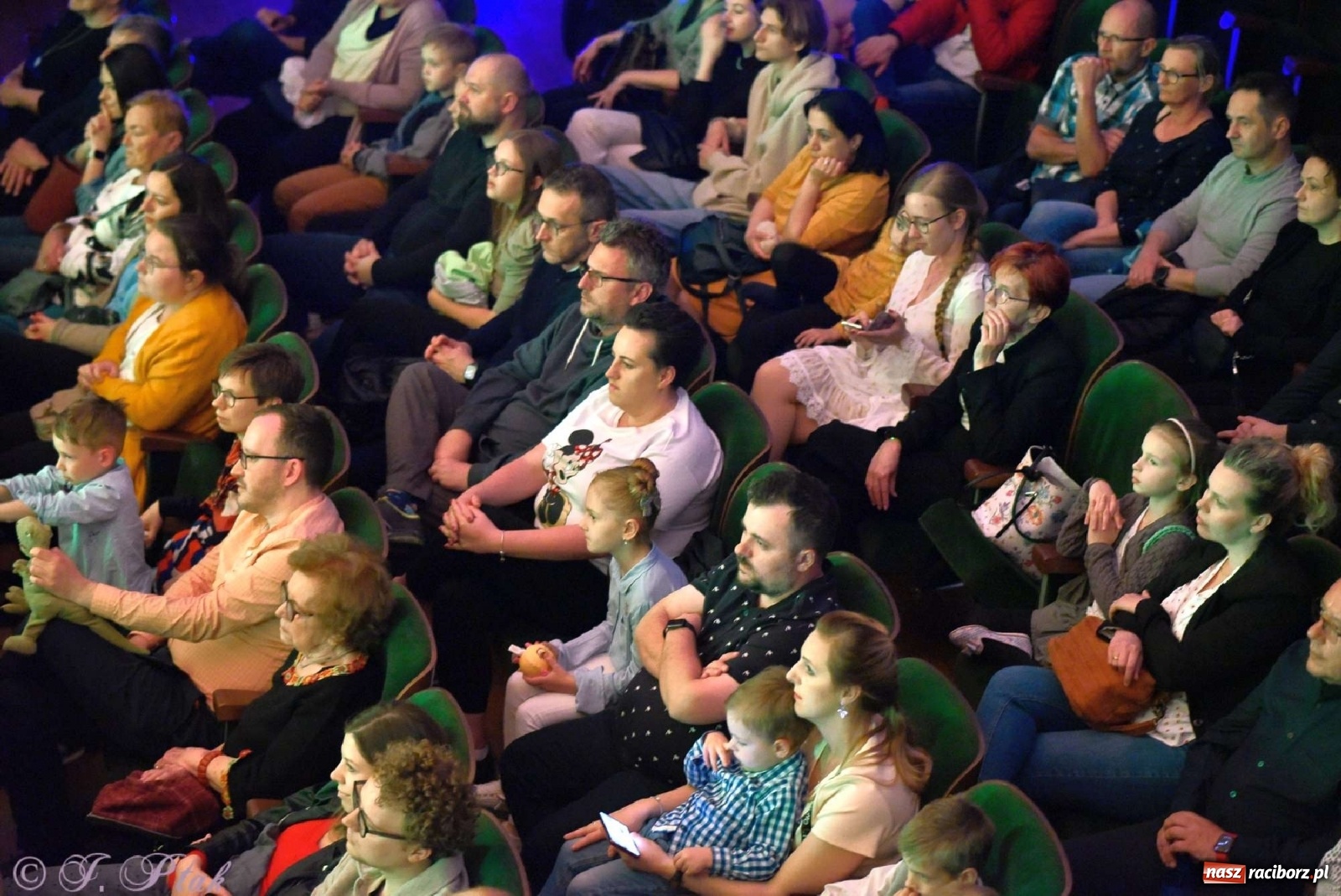 Zdjęcie w galerii na portalu naszraciborz.pl: Bajkowa muzyczna podróż z Perspektywą wiadomości z regionu