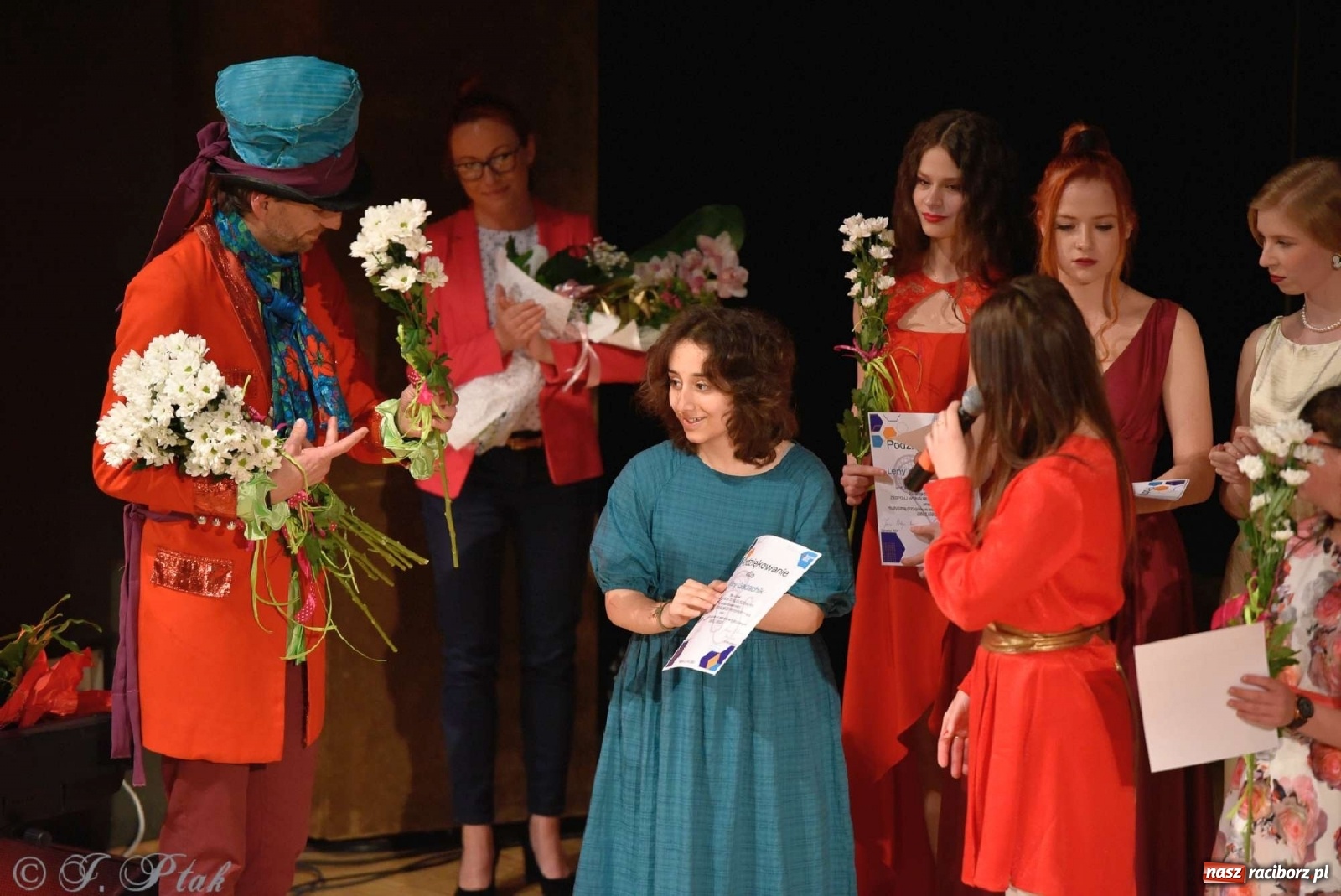 Zdjęcie w galerii na portalu naszraciborz.pl: Bajkowa muzyczna podróż z Perspektywą wiadomości z regionu