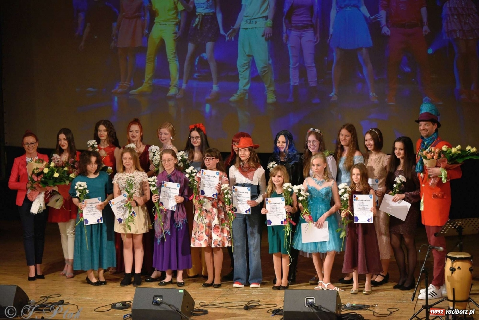 Zdjęcie w galerii na portalu naszraciborz.pl: Bajkowa muzyczna podróż z Perspektywą wiadomości z regionu