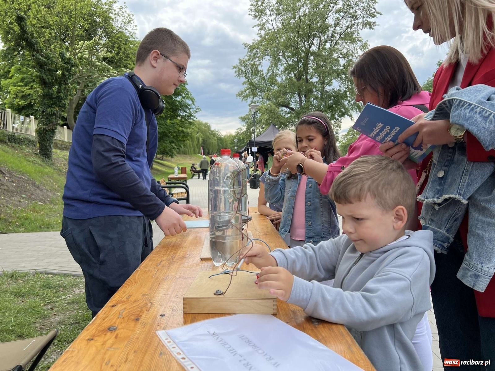 Zdjęcie w galerii na portalu naszraciborz.pl: SOWA wylądowała na bulwarach. Trwa festiwal odkrywców [FOTO i WIDEO] wiadomości z regionu