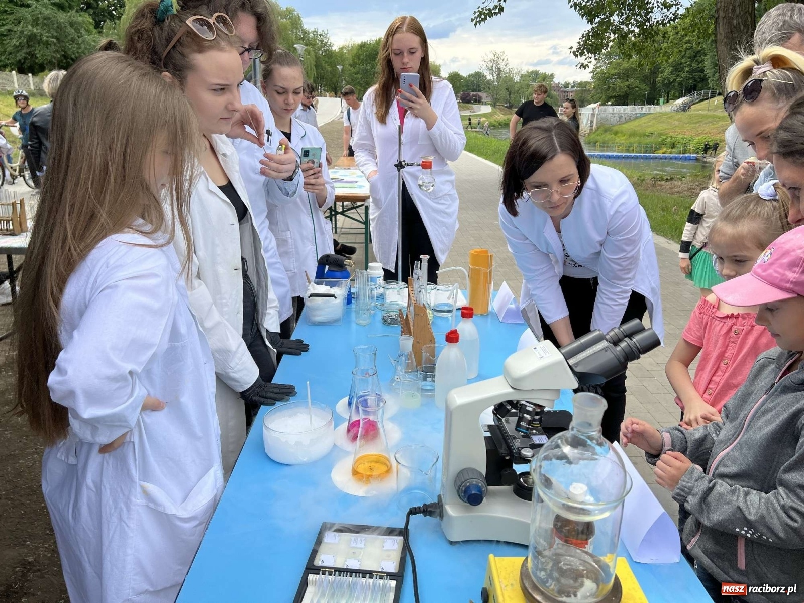 Zdjęcie w galerii na portalu naszraciborz.pl: SOWA wylądowała na bulwarach. Trwa festiwal odkrywców [FOTO i WIDEO] wiadomości z regionu