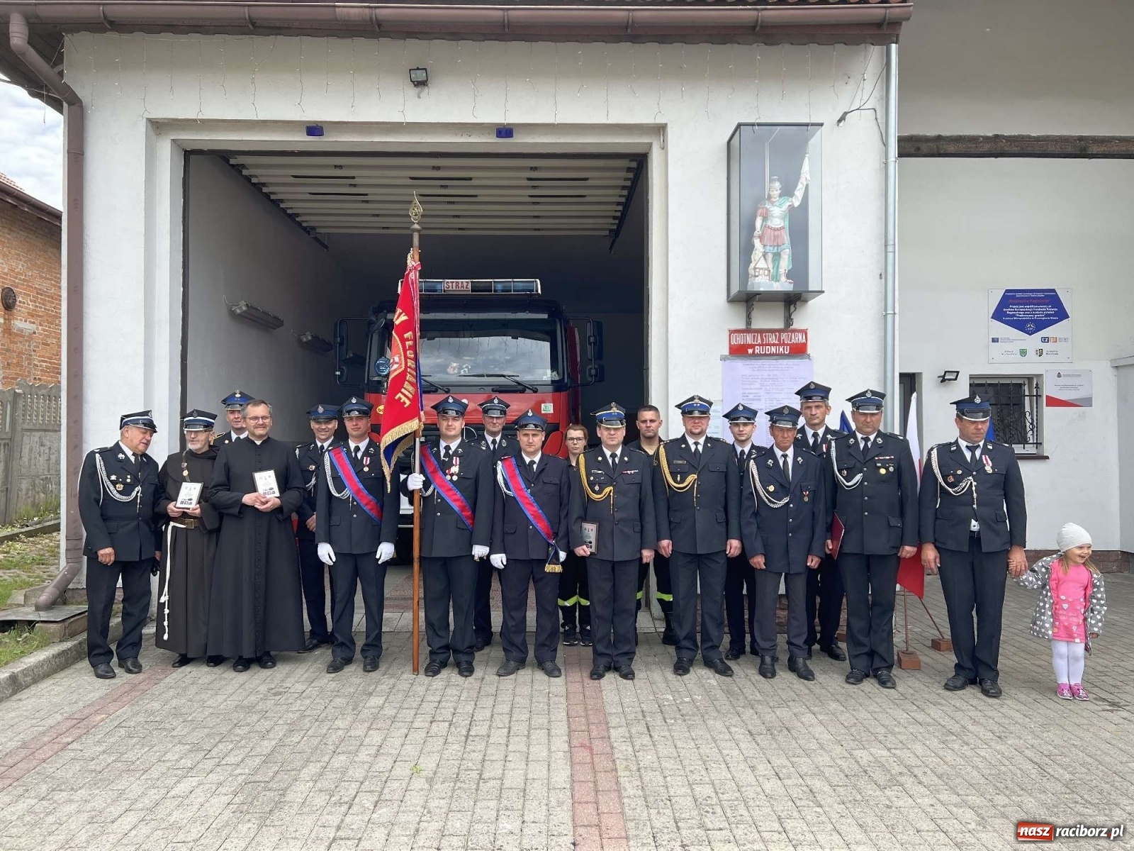 Zdjęcie w galerii na portalu naszraciborz.pl: Złoty Znak Związku dla OSP Rudnik na 100-lecie jednostki [FOTO i WIDEO] wiadomości z regionu