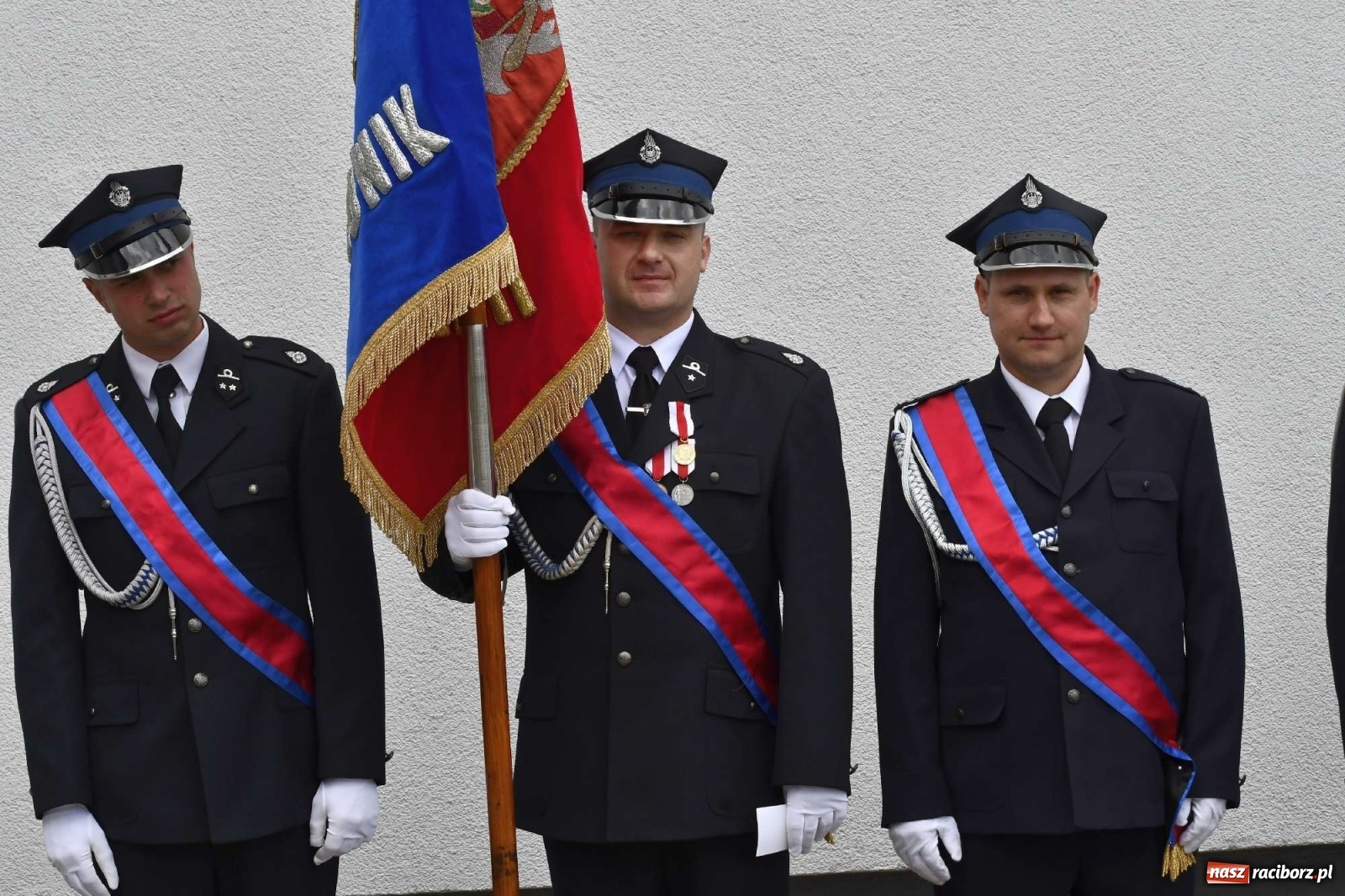 Zdjęcie w galerii na portalu naszraciborz.pl: Złoty Znak Związku dla OSP Rudnik na 100-lecie jednostki [FOTO i WIDEO] wiadomości z regionu
