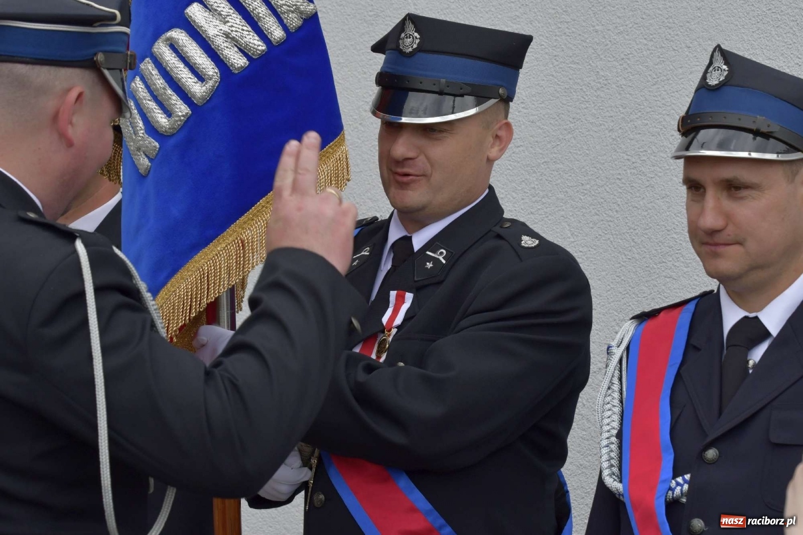Zdjęcie w galerii na portalu naszraciborz.pl: Złoty Znak Związku dla OSP Rudnik na 100-lecie jednostki [FOTO i WIDEO] wiadomości z regionu