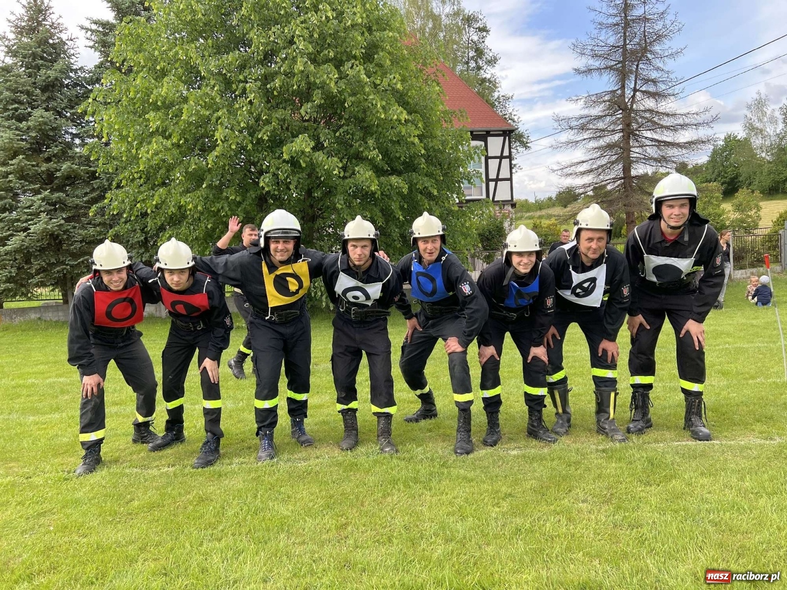 Zdjęcie w galerii na portalu naszraciborz.pl: Modzurów i Rudnik triumfują w gminnych zawodach sportowo-pożarniczych [FOTO i WIDEO] wiadomości z regionu