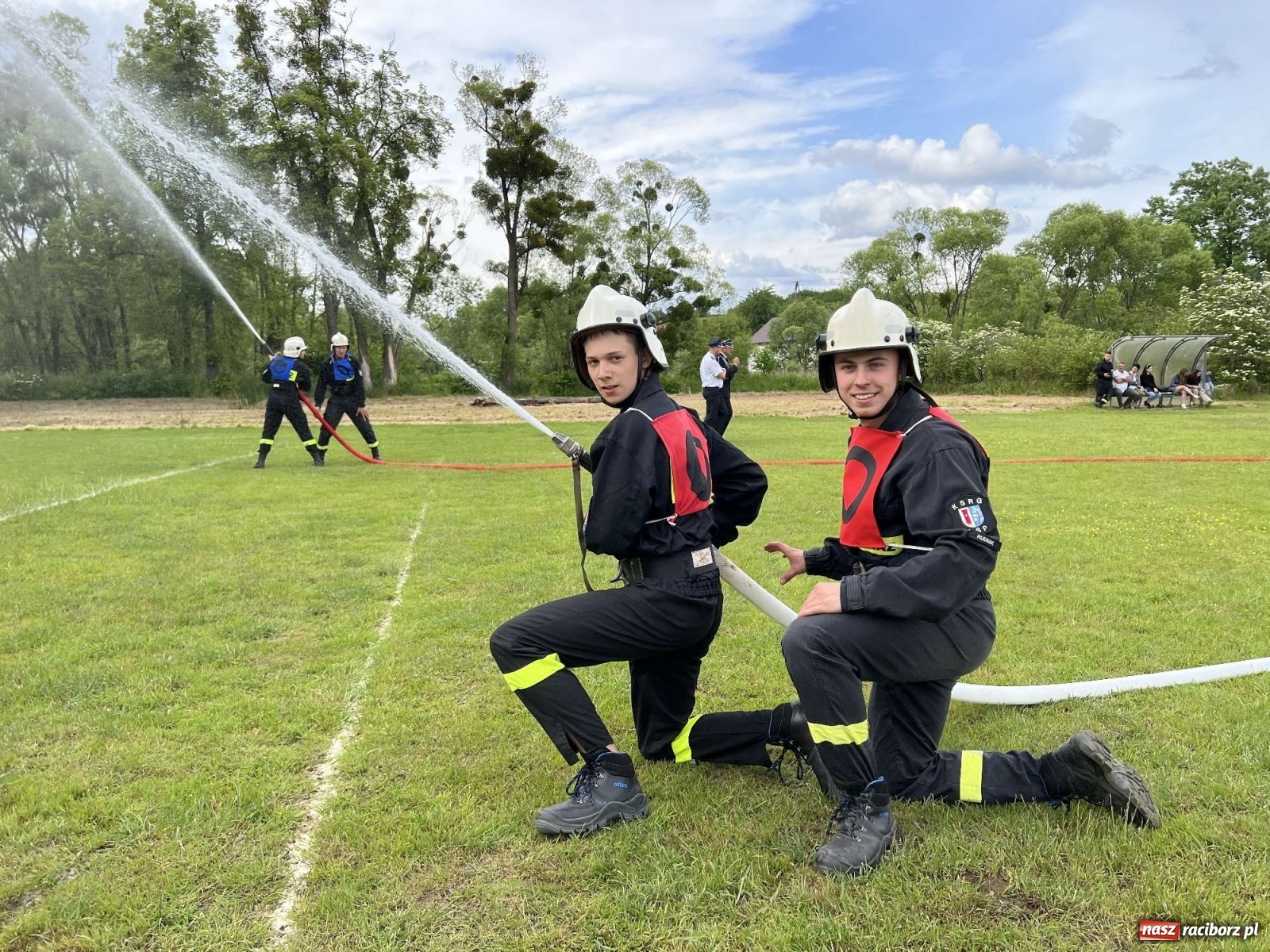 Zdjęcie w galerii na portalu naszraciborz.pl: Modzurów i Rudnik triumfują w gminnych zawodach sportowo-pożarniczych [FOTO i WIDEO] wiadomości z regionu