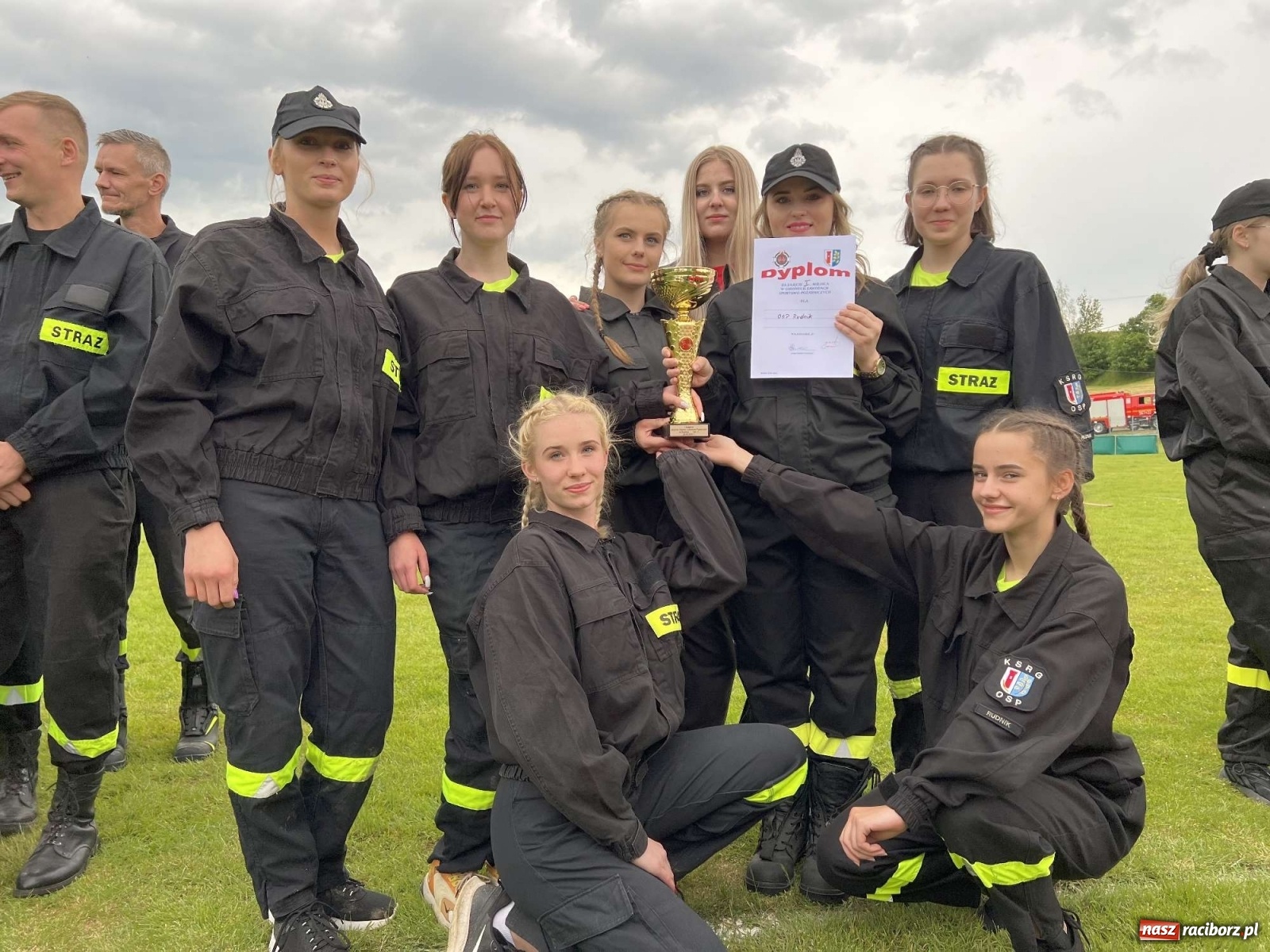 Zdjęcie w galerii na portalu naszraciborz.pl: Modzurów i Rudnik triumfują w gminnych zawodach sportowo-pożarniczych [FOTO i WIDEO] wiadomości z regionu