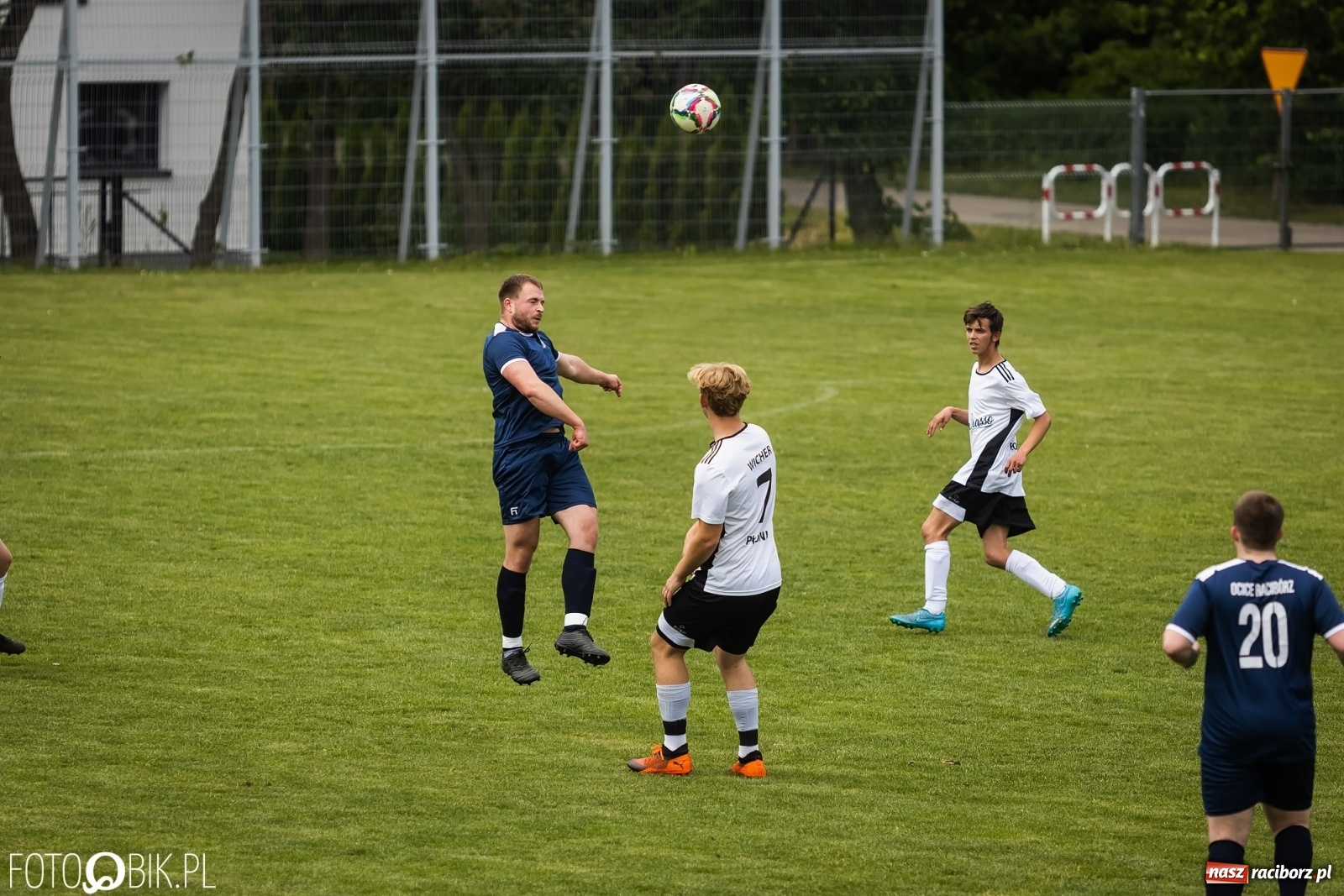 Zdjęcie w galerii na portalu naszraciborz.pl: C klasa. Udana pogoń Wichru Płonia [FOTO] wiadomości z regionu
