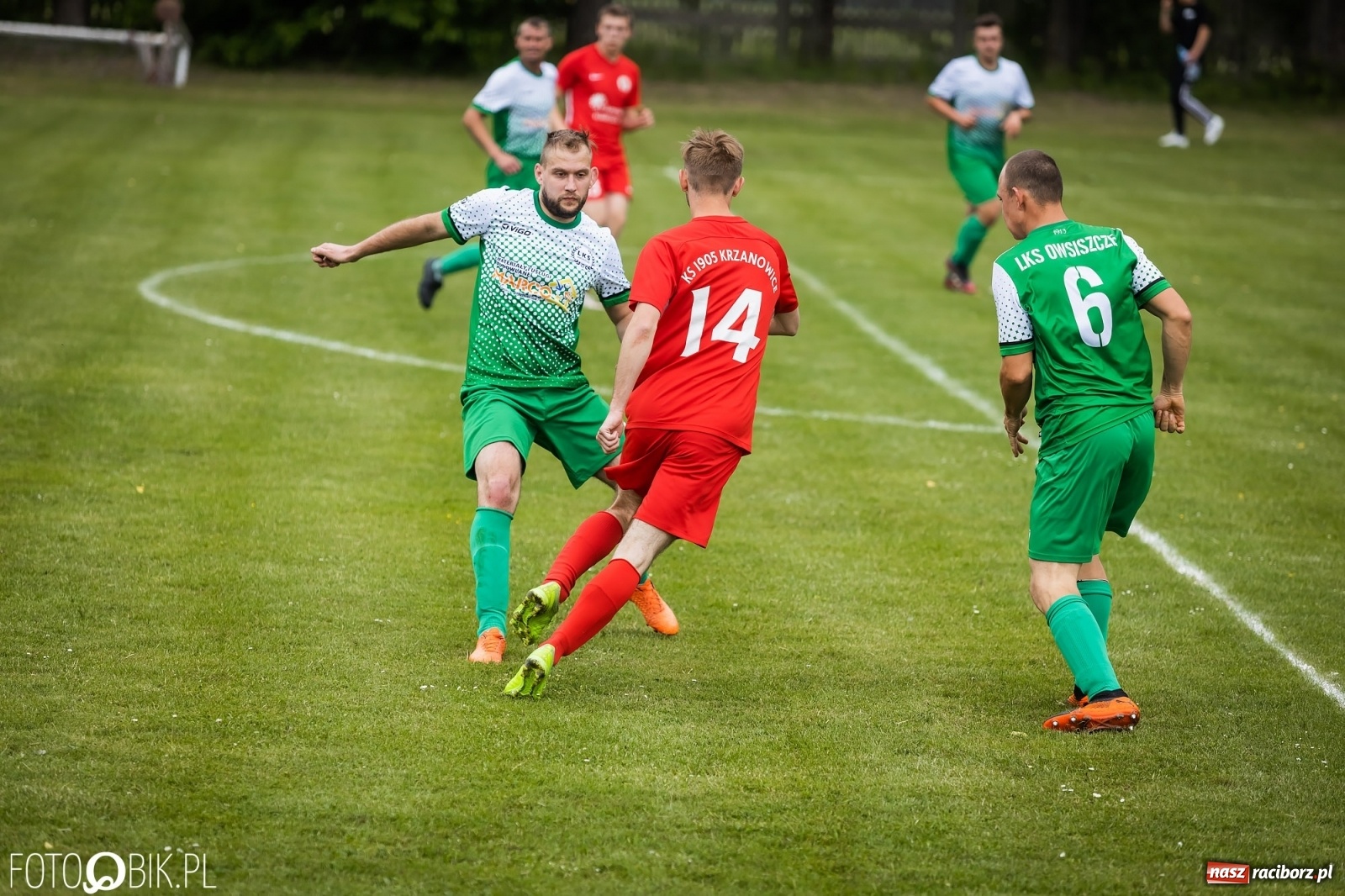 Zdjęcie w galerii na portalu naszraciborz.pl: Ogrom goli w Owsiszczach. Gospodarze pokonani [FOTO] wiadomości z regionu