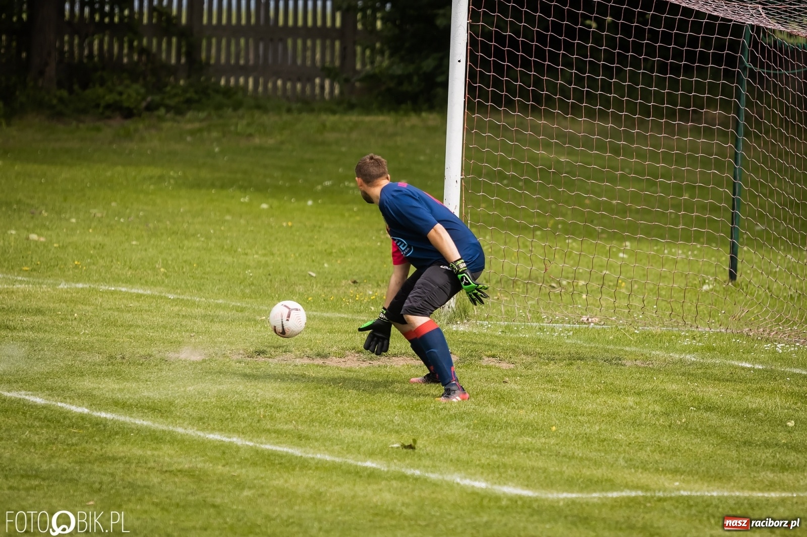 Zdjęcie w galerii na portalu naszraciborz.pl: Ogrom goli w Owsiszczach. Gospodarze pokonani [FOTO] wiadomości z regionu
