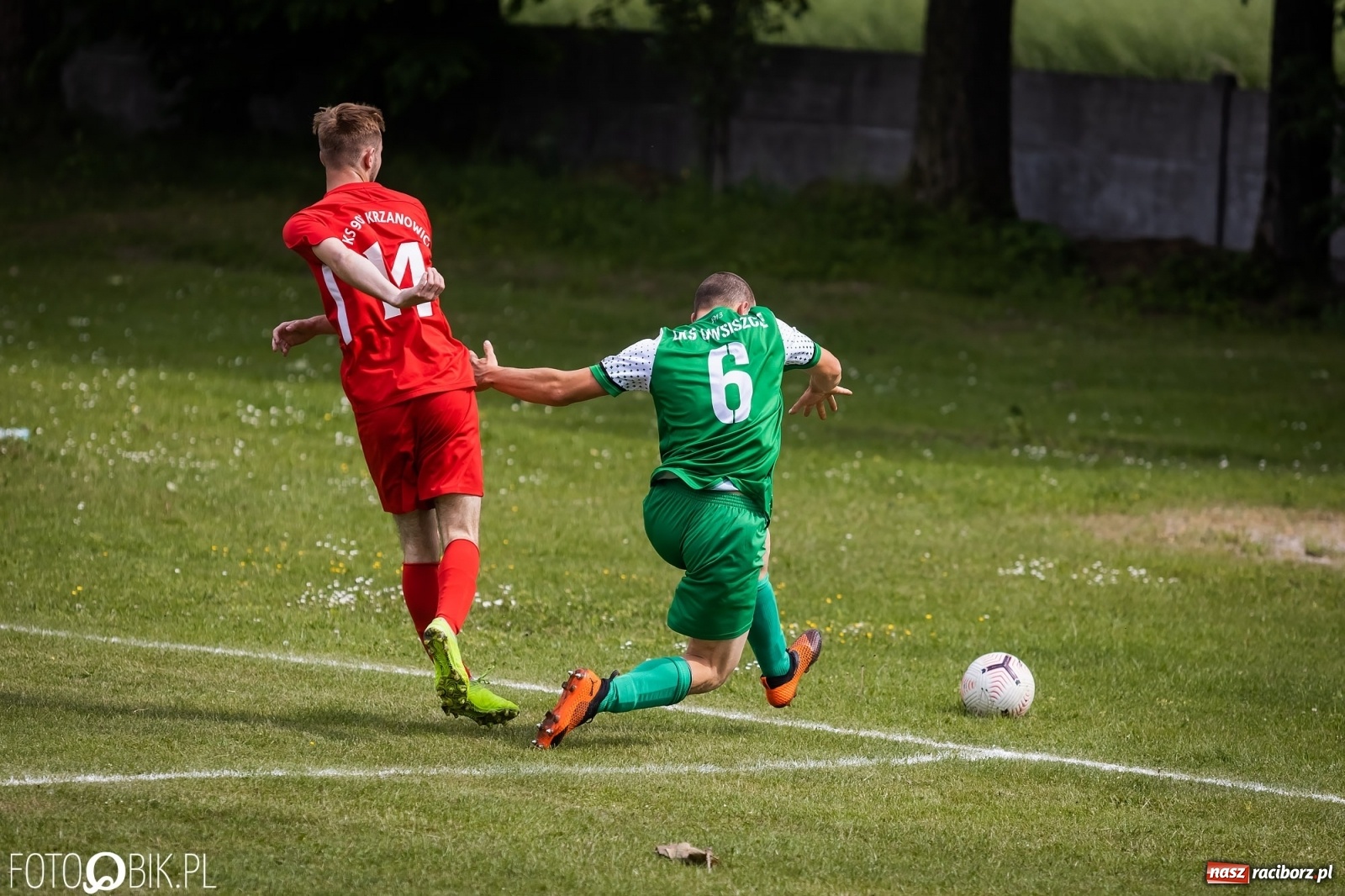 Zdjęcie w galerii na portalu naszraciborz.pl: Ogrom goli w Owsiszczach. Gospodarze pokonani [FOTO] wiadomości z regionu