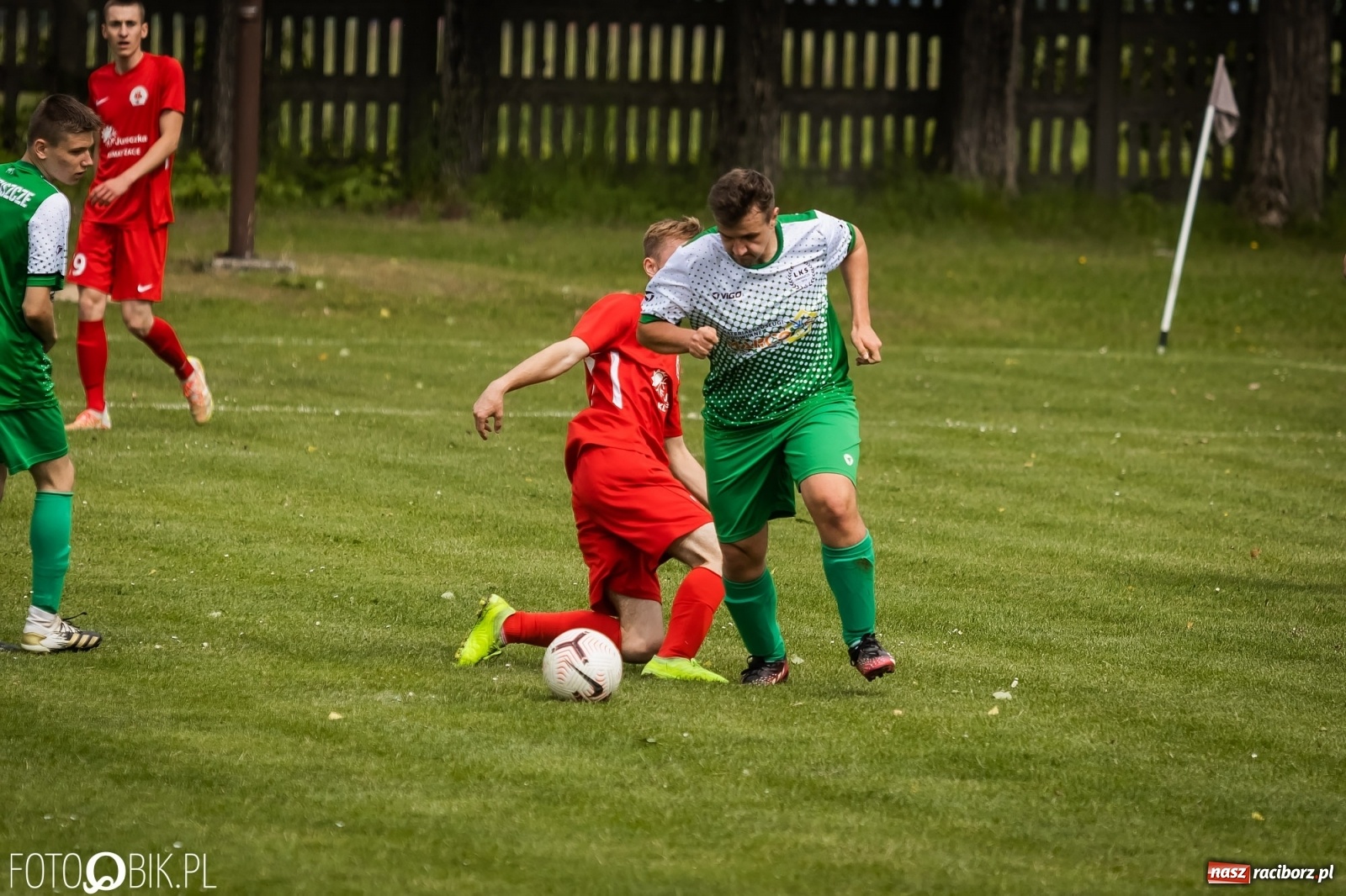 Zdjęcie w galerii na portalu naszraciborz.pl: Ogrom goli w Owsiszczach. Gospodarze pokonani [FOTO] wiadomości z regionu