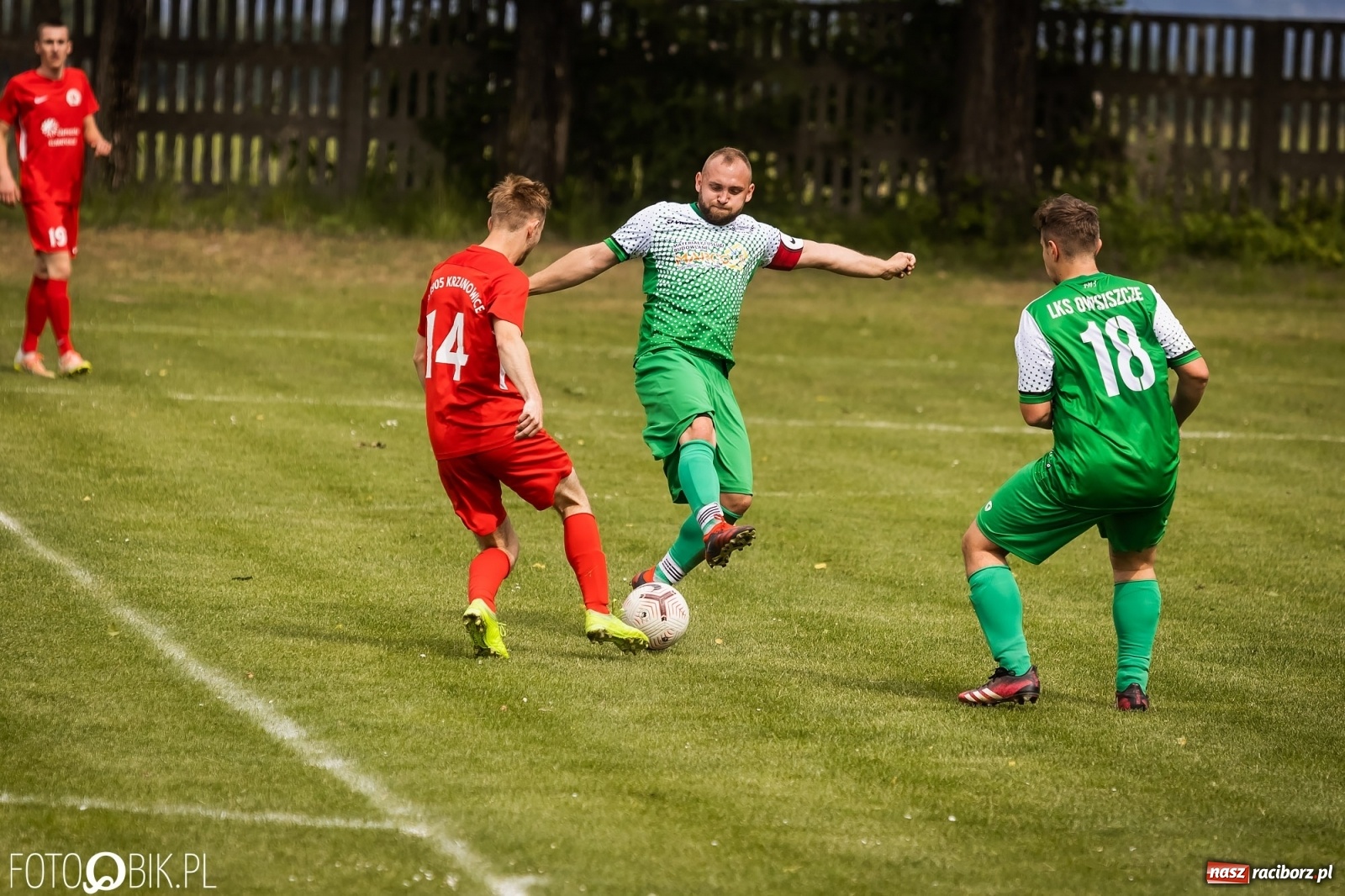 Zdjęcie w galerii na portalu naszraciborz.pl: Ogrom goli w Owsiszczach. Gospodarze pokonani [FOTO] wiadomości z regionu