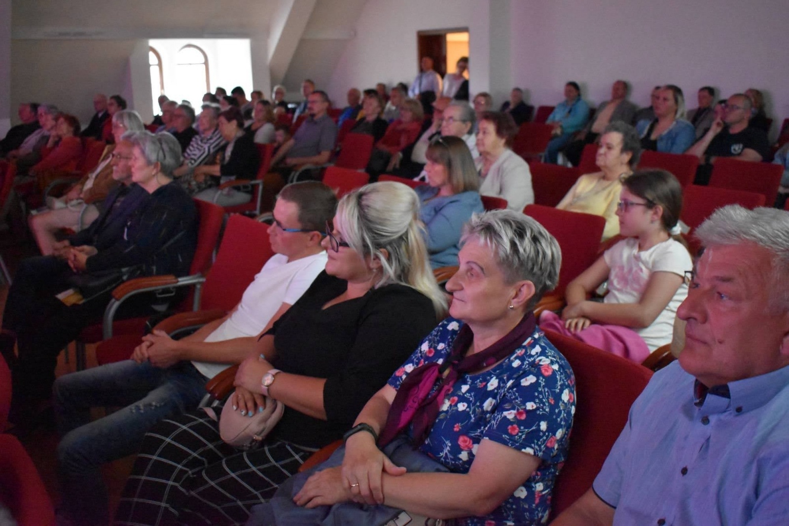 Zdjęcie w galerii na portalu naszraciborz.pl: Wolność dla Ukrainy, Lwowska domówka i spotkanie z prof. Stanisławem Sławomirem Nicieją na zamku wiadomości z regionu