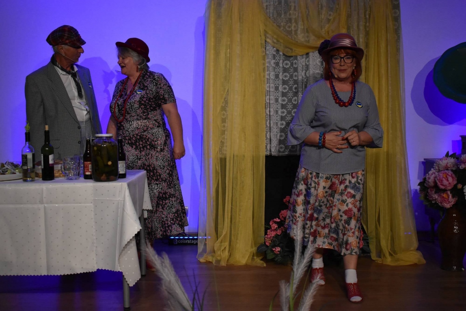 Zdjęcie w galerii na portalu naszraciborz.pl: Wolność dla Ukrainy, Lwowska domówka i spotkanie z prof. Stanisławem Sławomirem Nicieją na zamku wiadomości z regionu