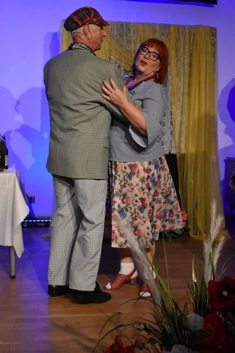 Zdjęcie w galerii na portalu naszraciborz.pl: Wolność dla Ukrainy, Lwowska domówka i spotkanie z prof. Stanisławem Sławomirem Nicieją na zamku wiadomości z regionu