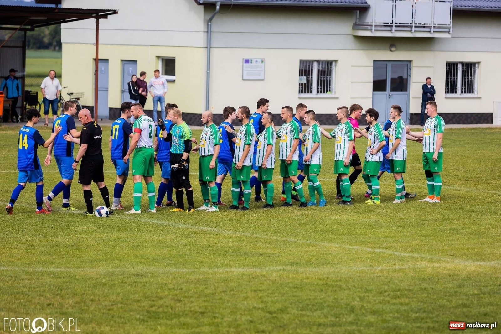 Zdjęcie w galerii na portalu naszraciborz.pl: Bolesław kontra Brzezie. Dwie równe połowy zakończone podziałem punktów [FOTO] wiadomości z regionu