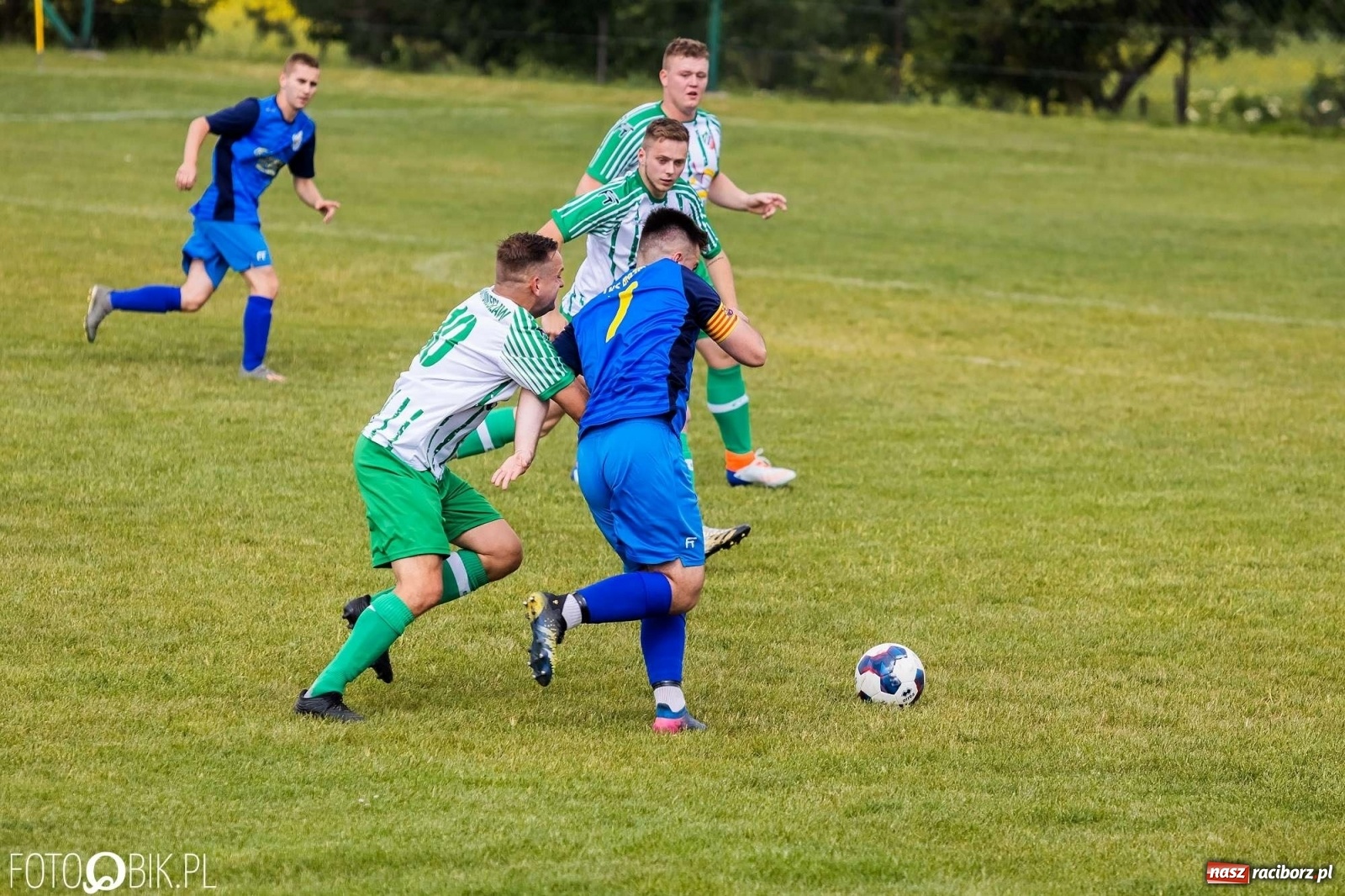 Zdjęcie w galerii na portalu naszraciborz.pl: Bolesław kontra Brzezie. Dwie równe połowy zakończone podziałem punktów [FOTO] wiadomości z regionu