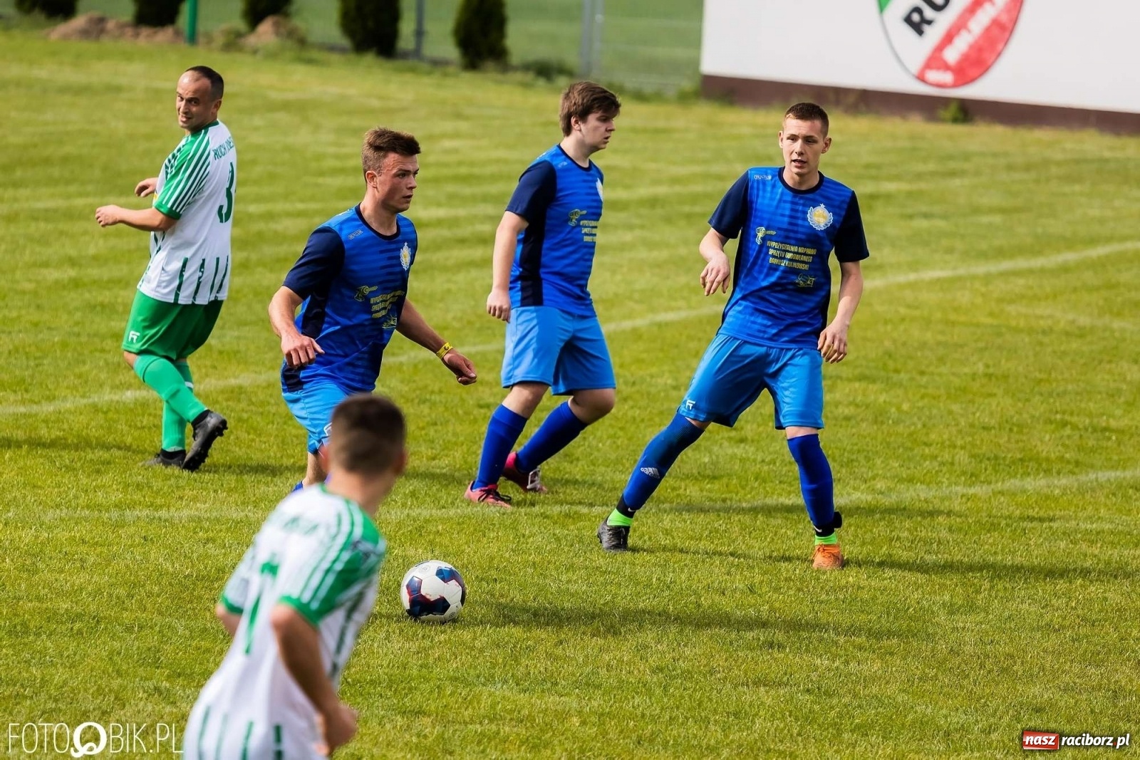 Zdjęcie w galerii na portalu naszraciborz.pl: Bolesław kontra Brzezie. Dwie równe połowy zakończone podziałem punktów [FOTO] wiadomości z regionu