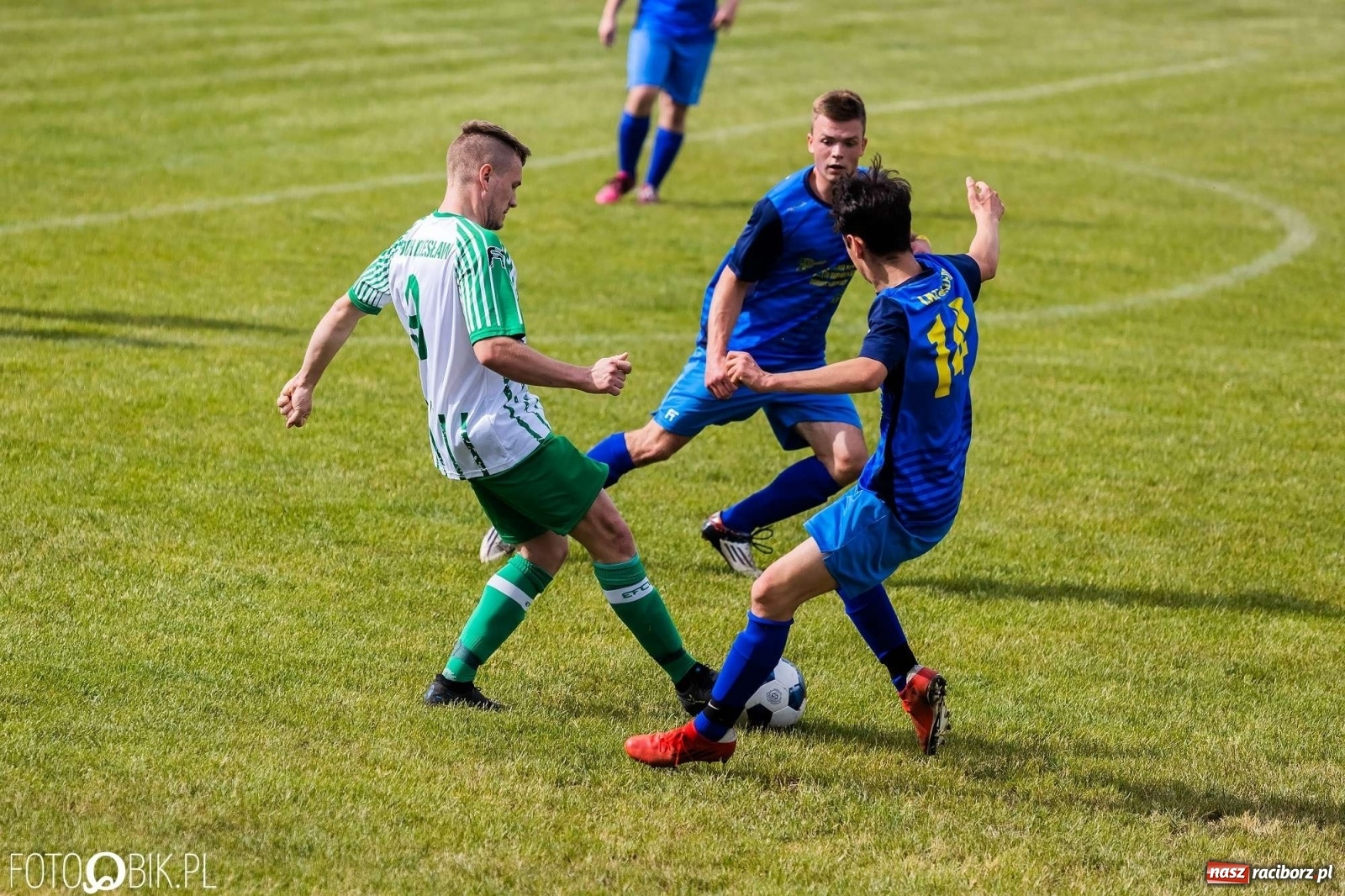 Zdjęcie w galerii na portalu naszraciborz.pl: Bolesław kontra Brzezie. Dwie równe połowy zakończone podziałem punktów [FOTO] wiadomości z regionu