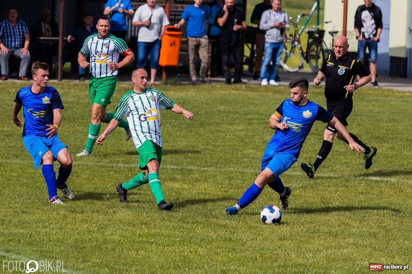 Zdjęcie w galerii na portalu naszraciborz.pl: Bolesław kontra Brzezie. Dwie równe połowy zakończone podziałem punktów [FOTO] wiadomości z regionu