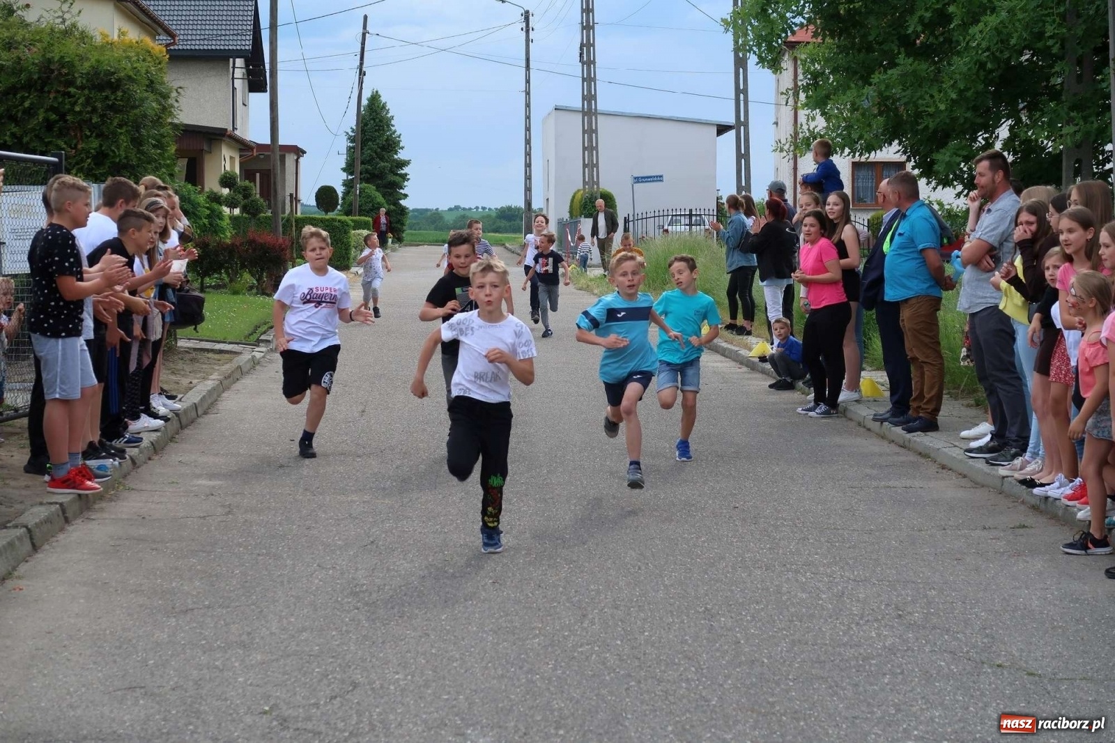 Zdjęcie w galerii na portalu naszraciborz.pl: Biegowa rywalizacja o puchar burmistrza w Borucinie [FOTO] wiadomości z regionu
