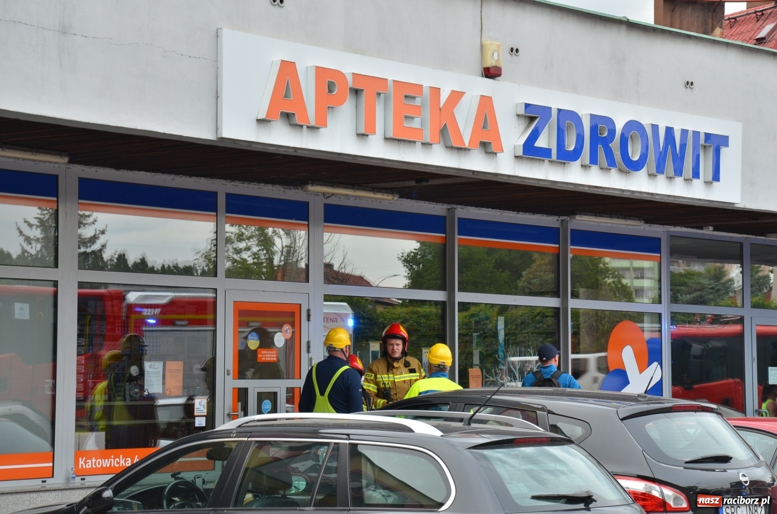 Zdjęcie w galerii na portalu naszraciborz.pl: Raport 998. Pożary, owady i zdarzenia drogowe. Weekend raciborskich strażaków wiadomości z regionu