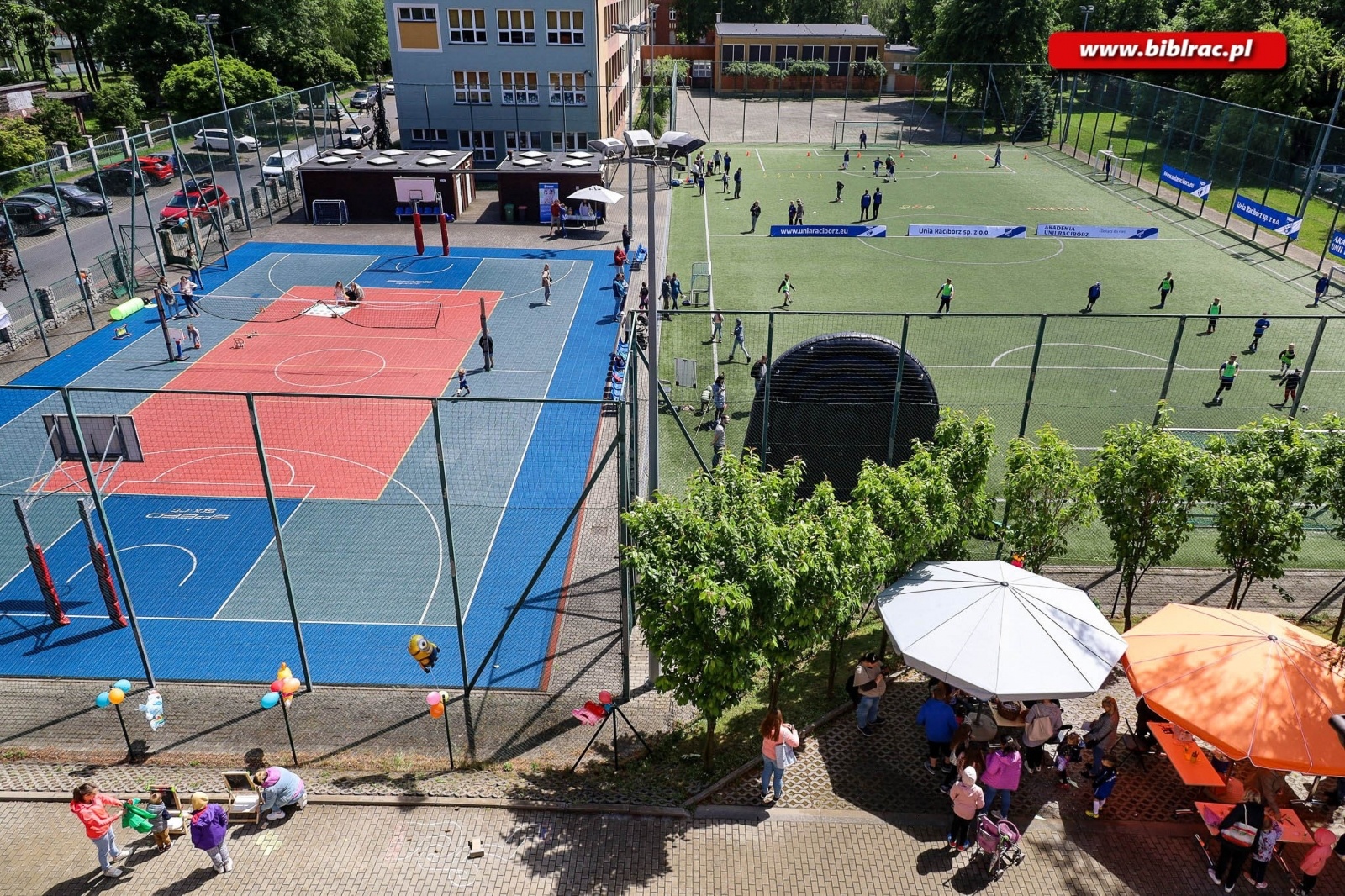 Zdjęcie w galerii na portalu naszraciborz.pl: Biblioteczny Dzień Dziecka z książką, piłką, historią i przyrodą wiadomości z regionu