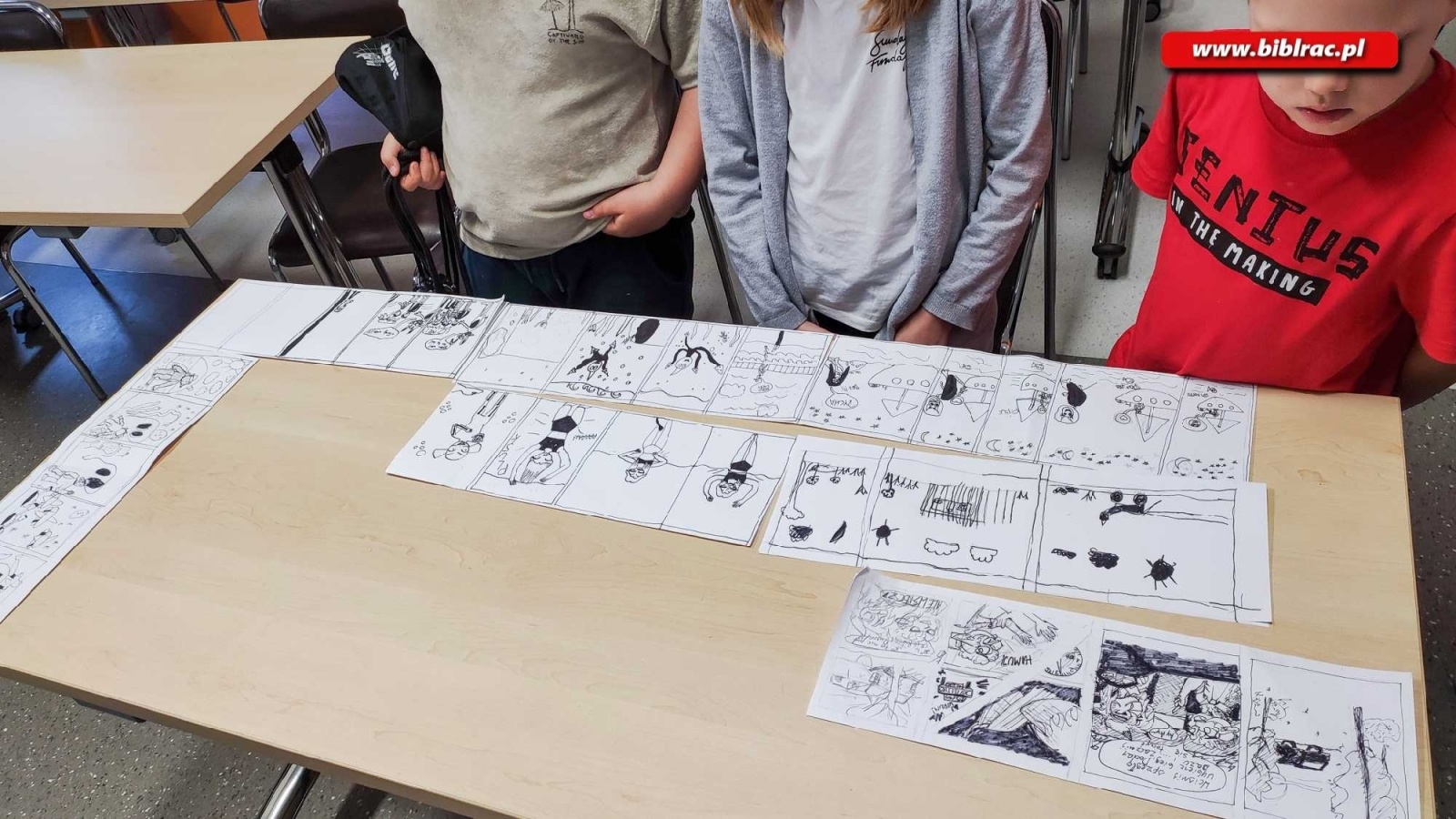 Zdjęcie w galerii na portalu naszraciborz.pl: W raciborskiej bibliotece tworzyli komiksy wiadomości z regionu