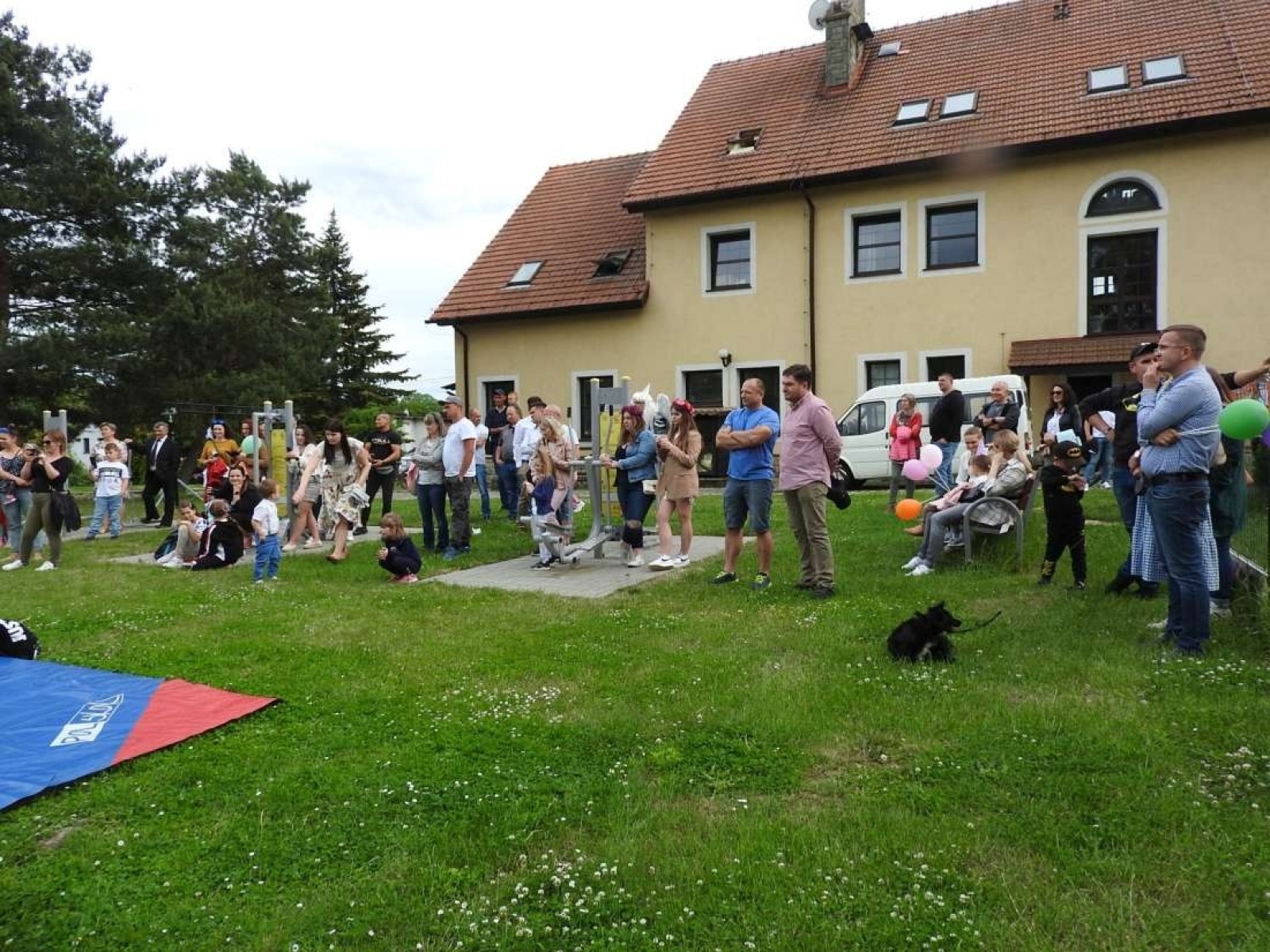 Zdjęcie w galerii na portalu naszraciborz.pl: Dzieci Dzieciom. Radosne świętowanie w Łubowicach wiadomości z regionu
