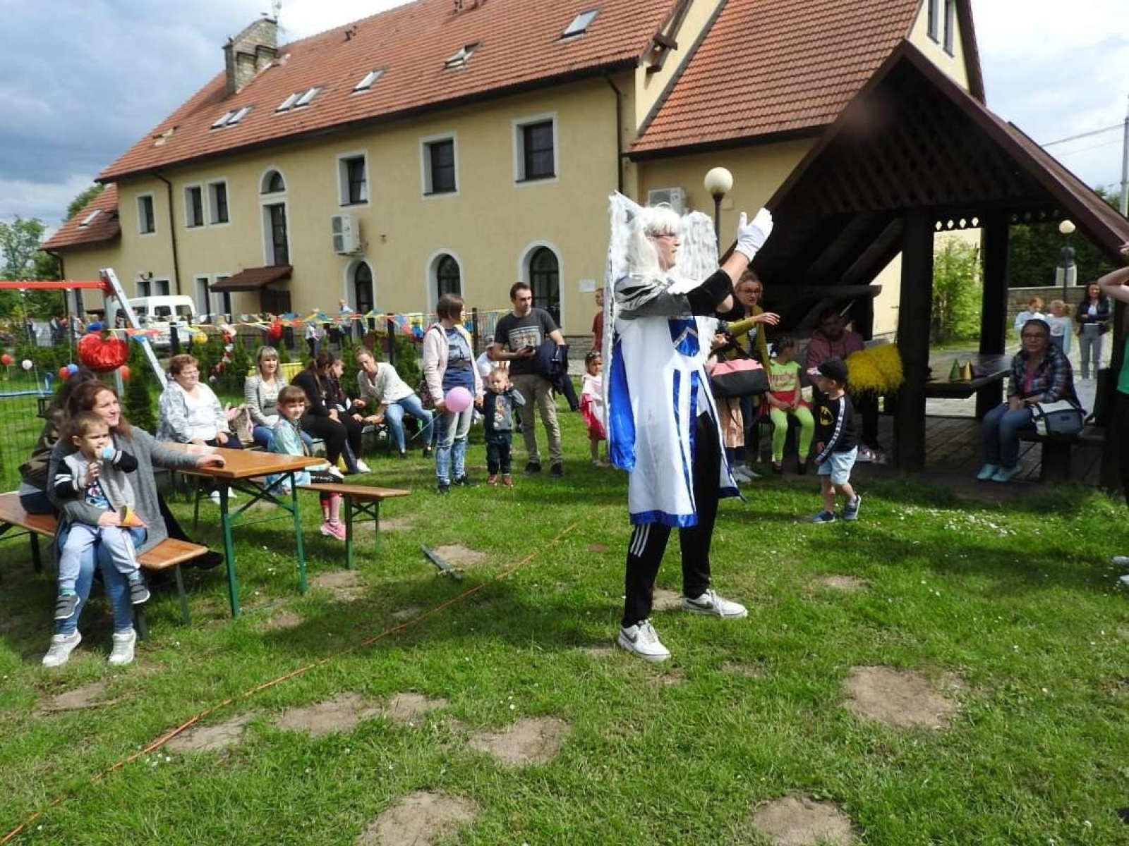 Zdjęcie w galerii na portalu naszraciborz.pl: Dzieci Dzieciom. Radosne świętowanie w Łubowicach wiadomości z regionu