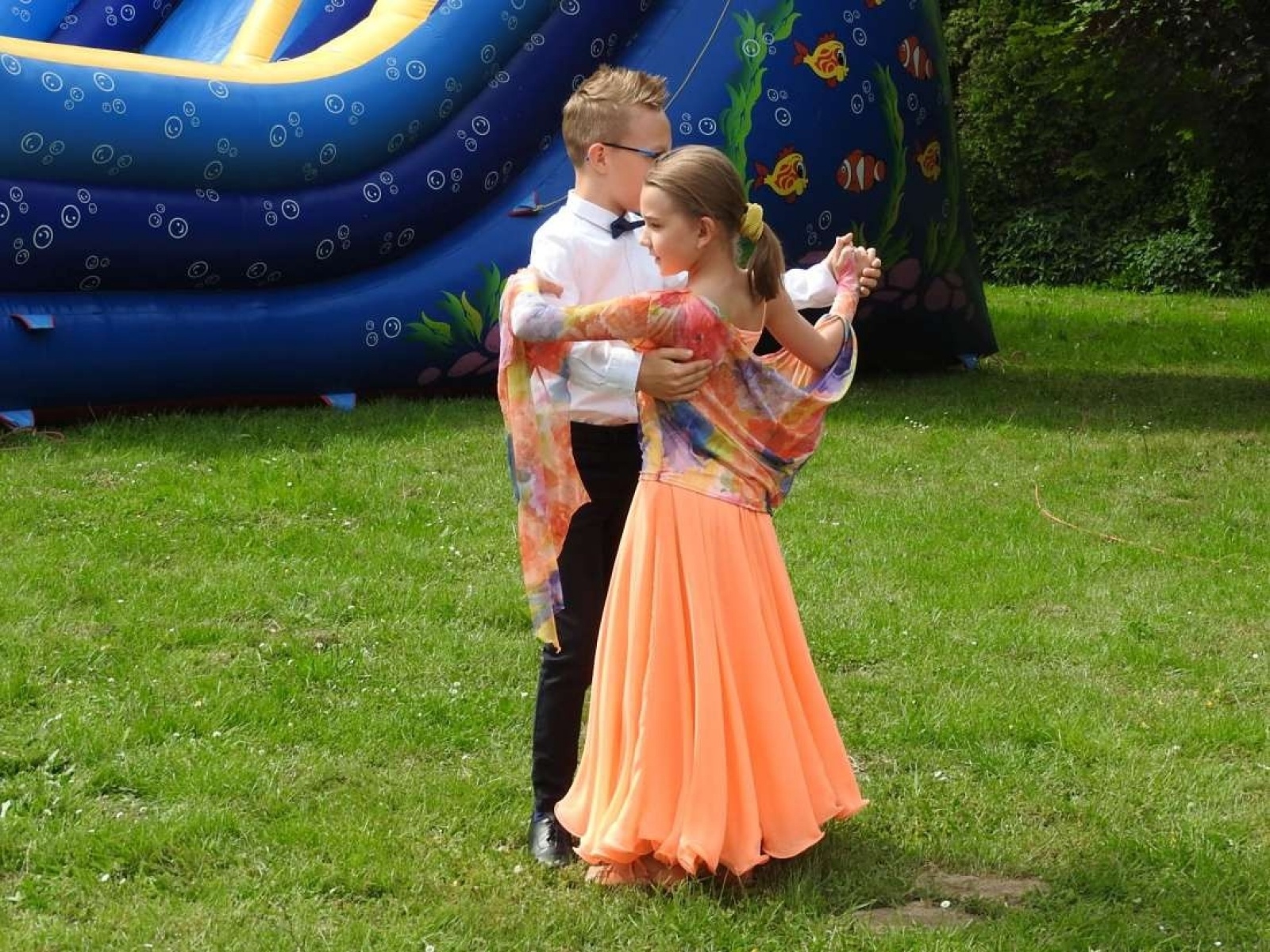 Zdjęcie w galerii na portalu naszraciborz.pl: Dzieci Dzieciom. Radosne świętowanie w Łubowicach wiadomości z regionu