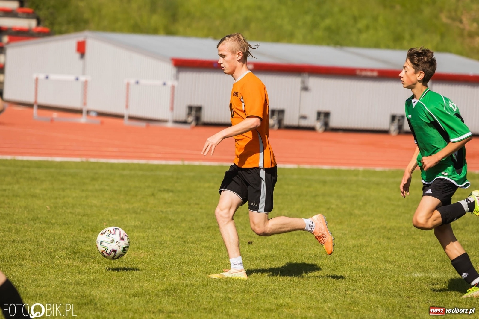 Zdjęcie w galerii na portalu naszraciborz.pl: Ósmoklasiści w walce o puchar dyrektora ZSOMS [FOTO] wiadomości z regionu