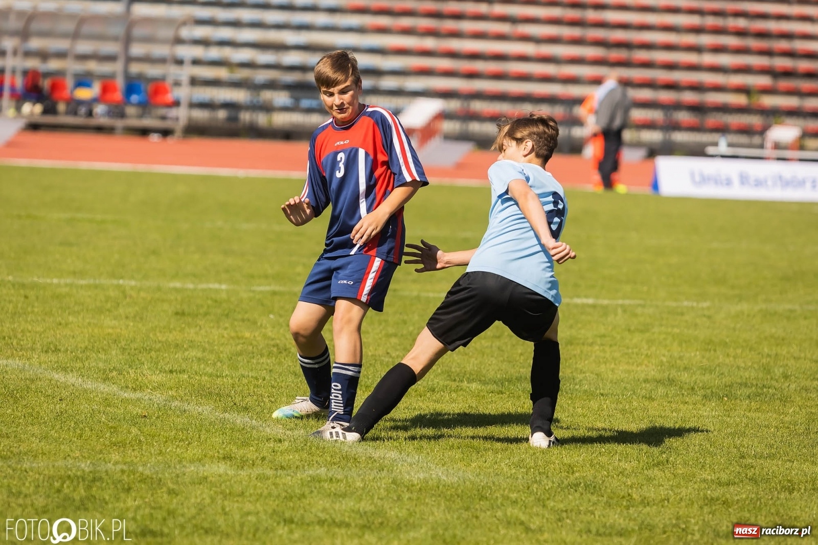 Zdjęcie w galerii na portalu naszraciborz.pl: Ósmoklasiści w walce o puchar dyrektora ZSOMS [FOTO] wiadomości z regionu