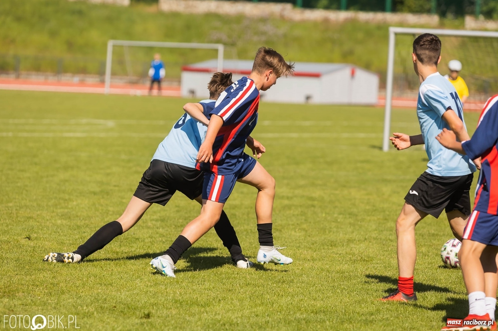 Zdjęcie w galerii na portalu naszraciborz.pl: Ósmoklasiści w walce o puchar dyrektora ZSOMS [FOTO] wiadomości z regionu