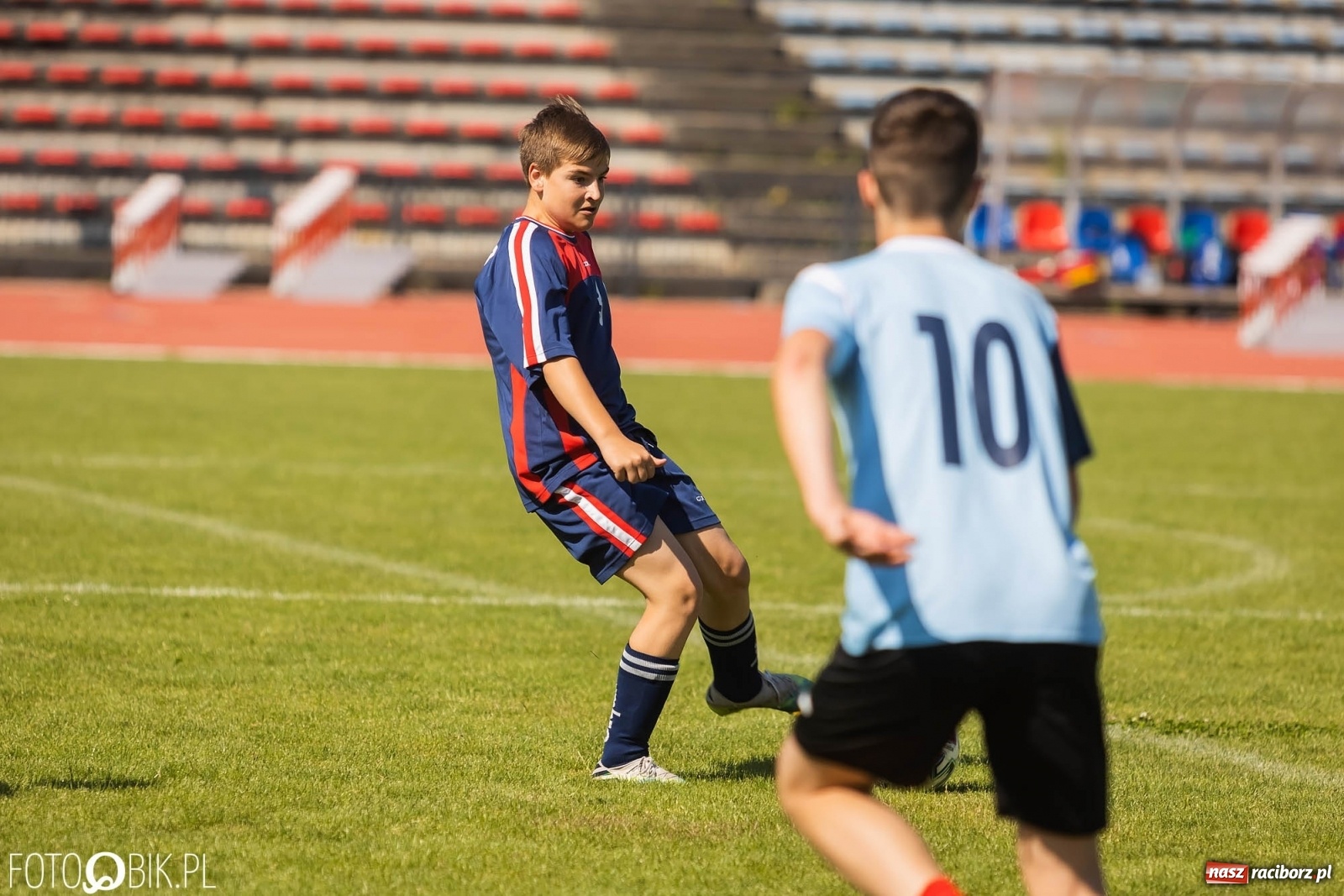 Zdjęcie w galerii na portalu naszraciborz.pl: Ósmoklasiści w walce o puchar dyrektora ZSOMS [FOTO] wiadomości z regionu