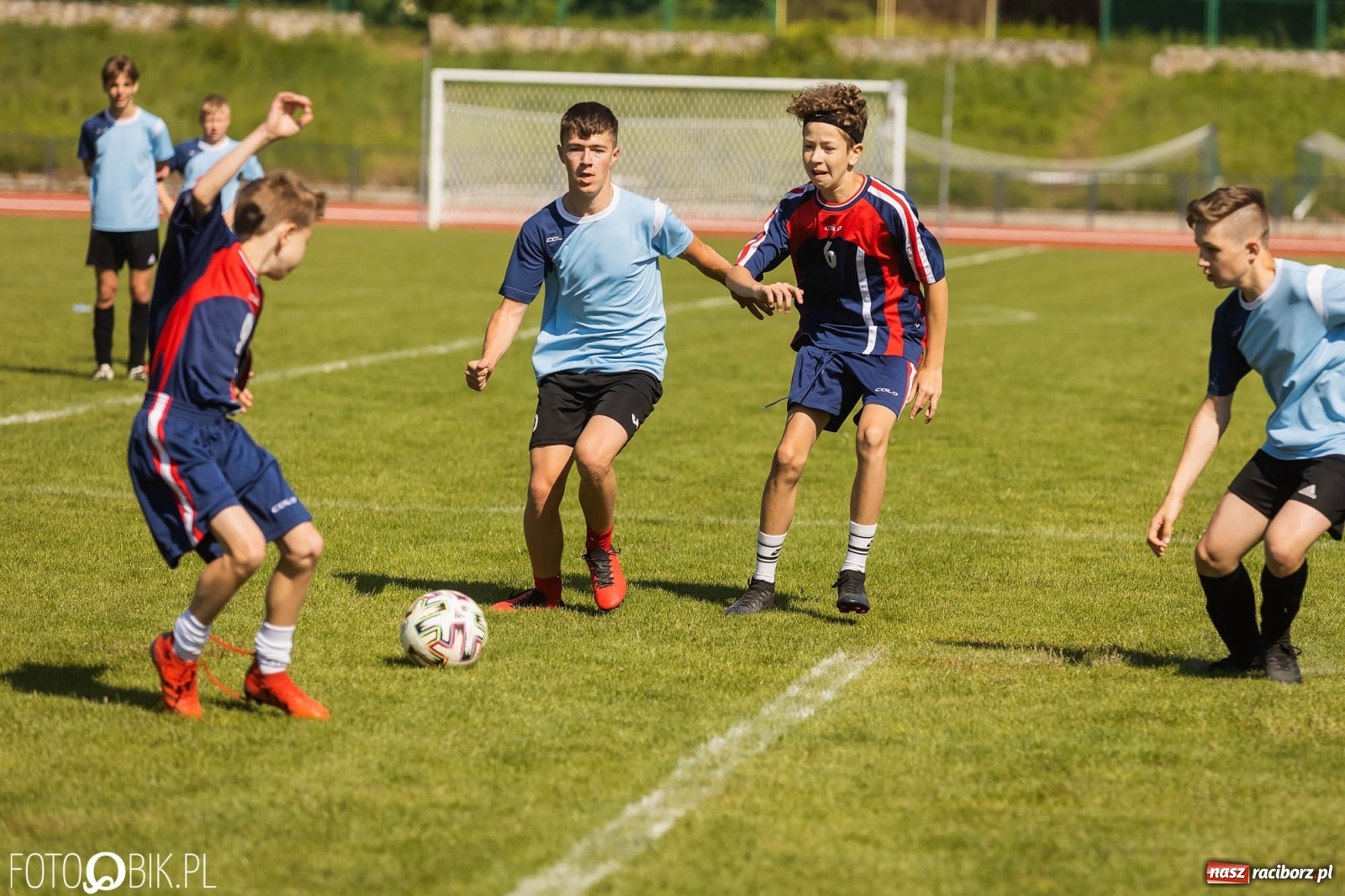Zdjęcie w galerii na portalu naszraciborz.pl: Ósmoklasiści w walce o puchar dyrektora ZSOMS [FOTO] wiadomości z regionu