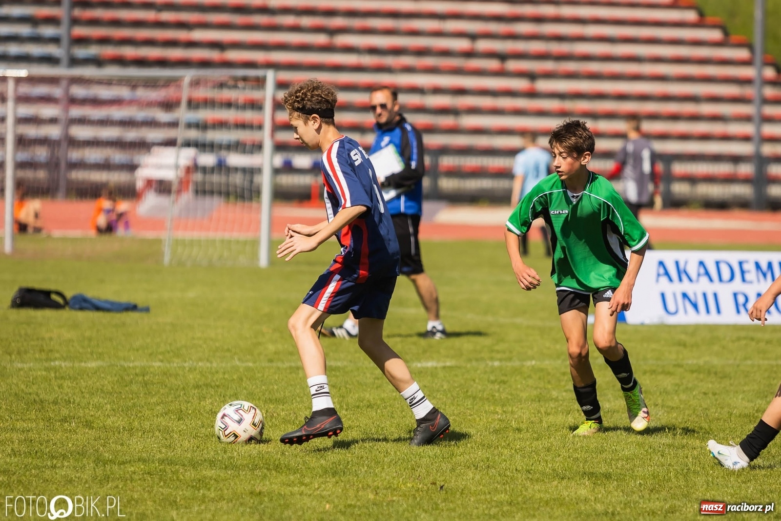 Zdjęcie w galerii na portalu naszraciborz.pl: Ósmoklasiści w walce o puchar dyrektora ZSOMS [FOTO] wiadomości z regionu