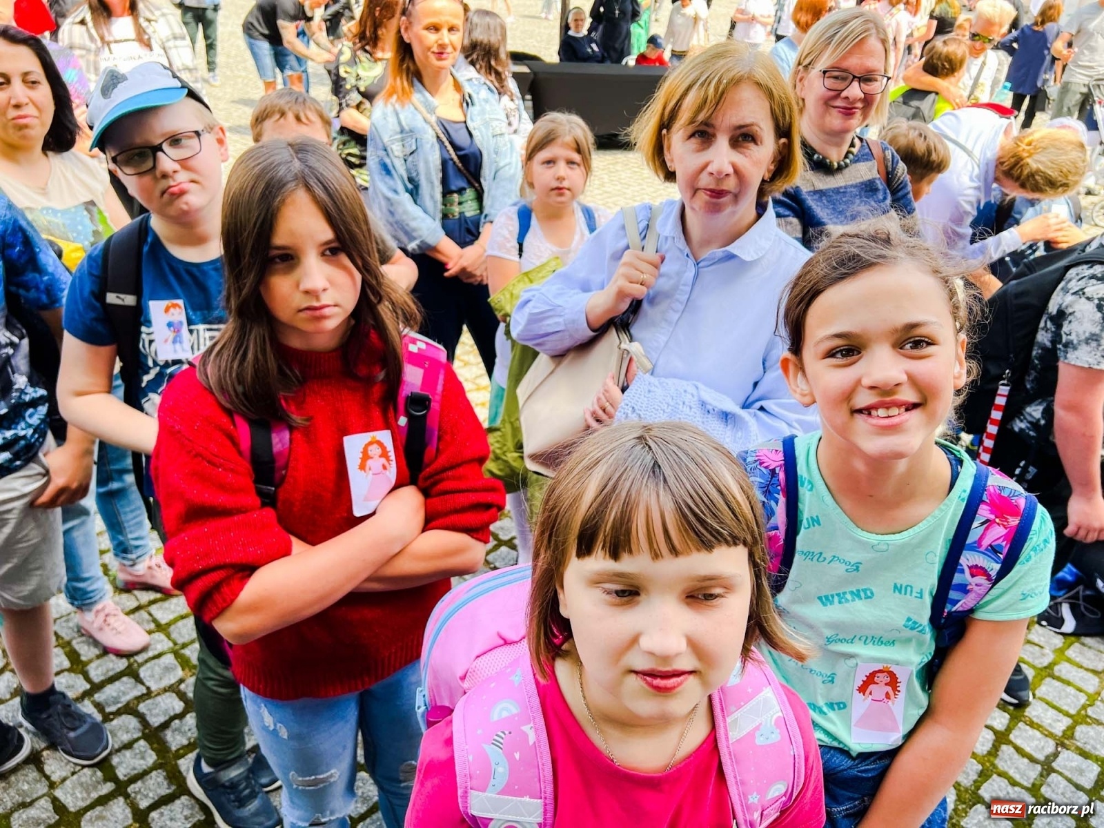 Zdjęcie w galerii na portalu naszraciborz.pl: Dziesięć tysięcy pizz gratis. Dzień Dziecka na zamku [FOTO i WIDEO] wiadomości z regionu