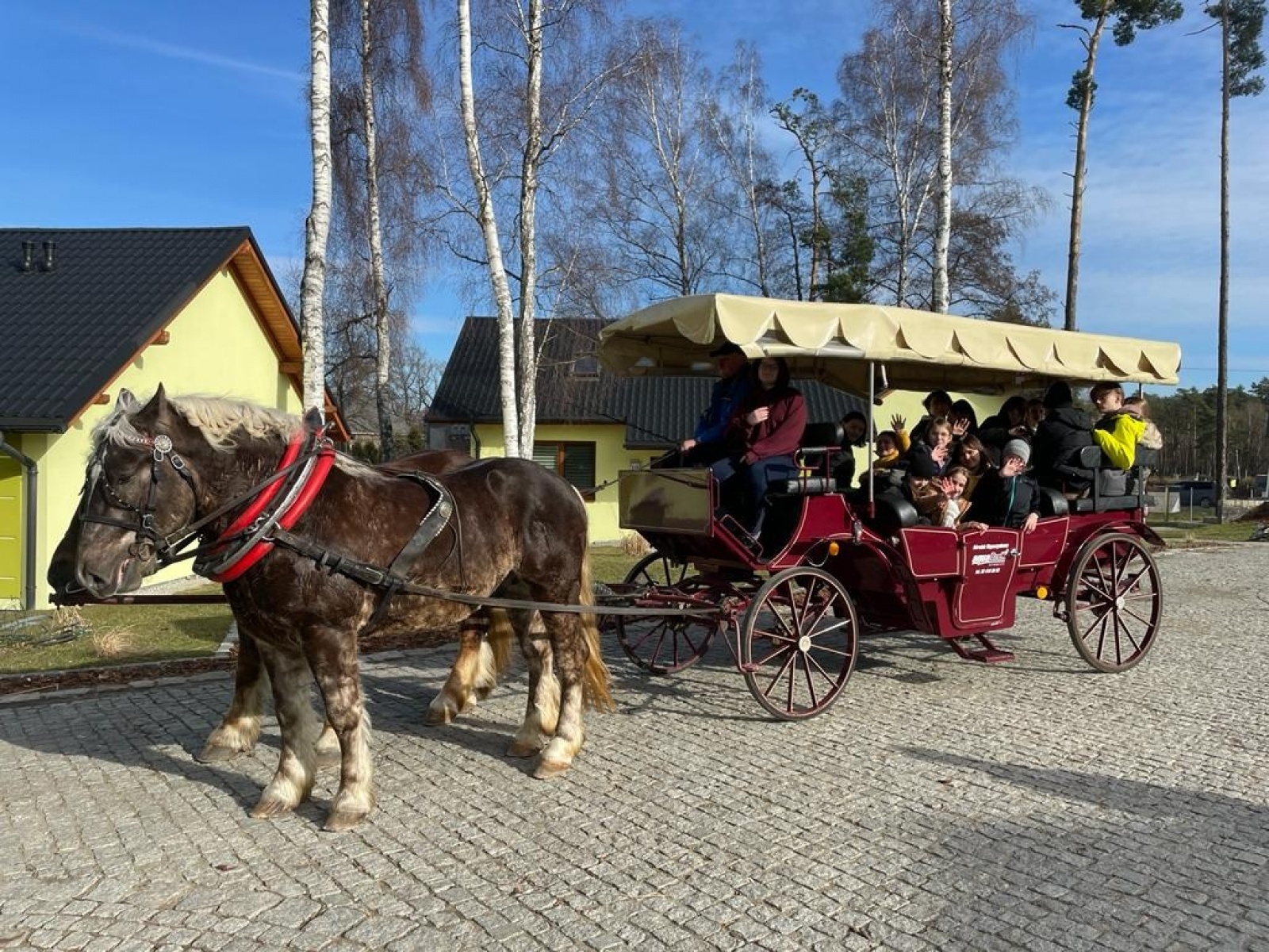 Zdjęcie w galerii na portalu naszraciborz.pl: Klub jeździecki Szymocice zaprasza na Dzień Dziecka wiadomości z regionu