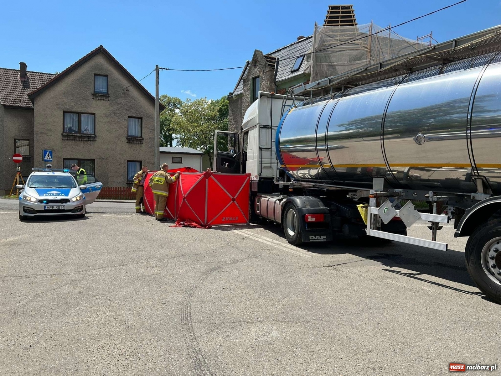 Zdjęcie w galerii na portalu naszraciborz.pl: Policja szuka świadków tragicznego wypadku w Pietrowicach Wielkich wiadomości z regionu