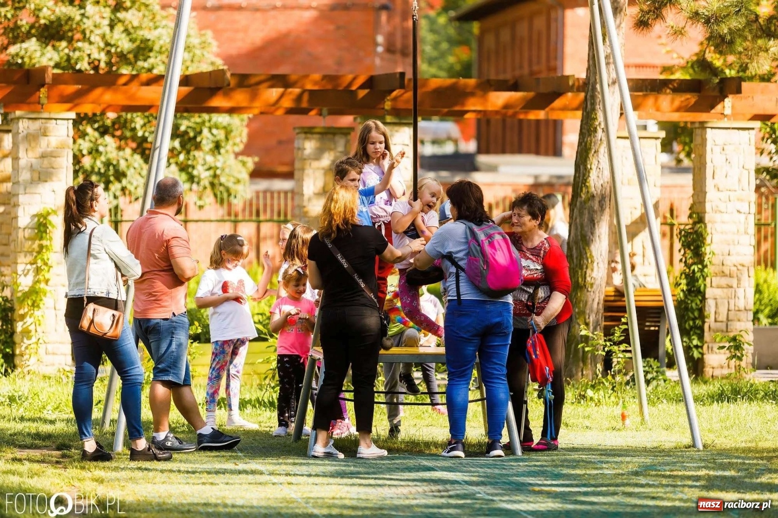 Zdjęcie w galerii na portalu naszraciborz.pl: Dzień Dziecka w parku Jordanowskim [FOTO i WIDEO] wiadomości z regionu