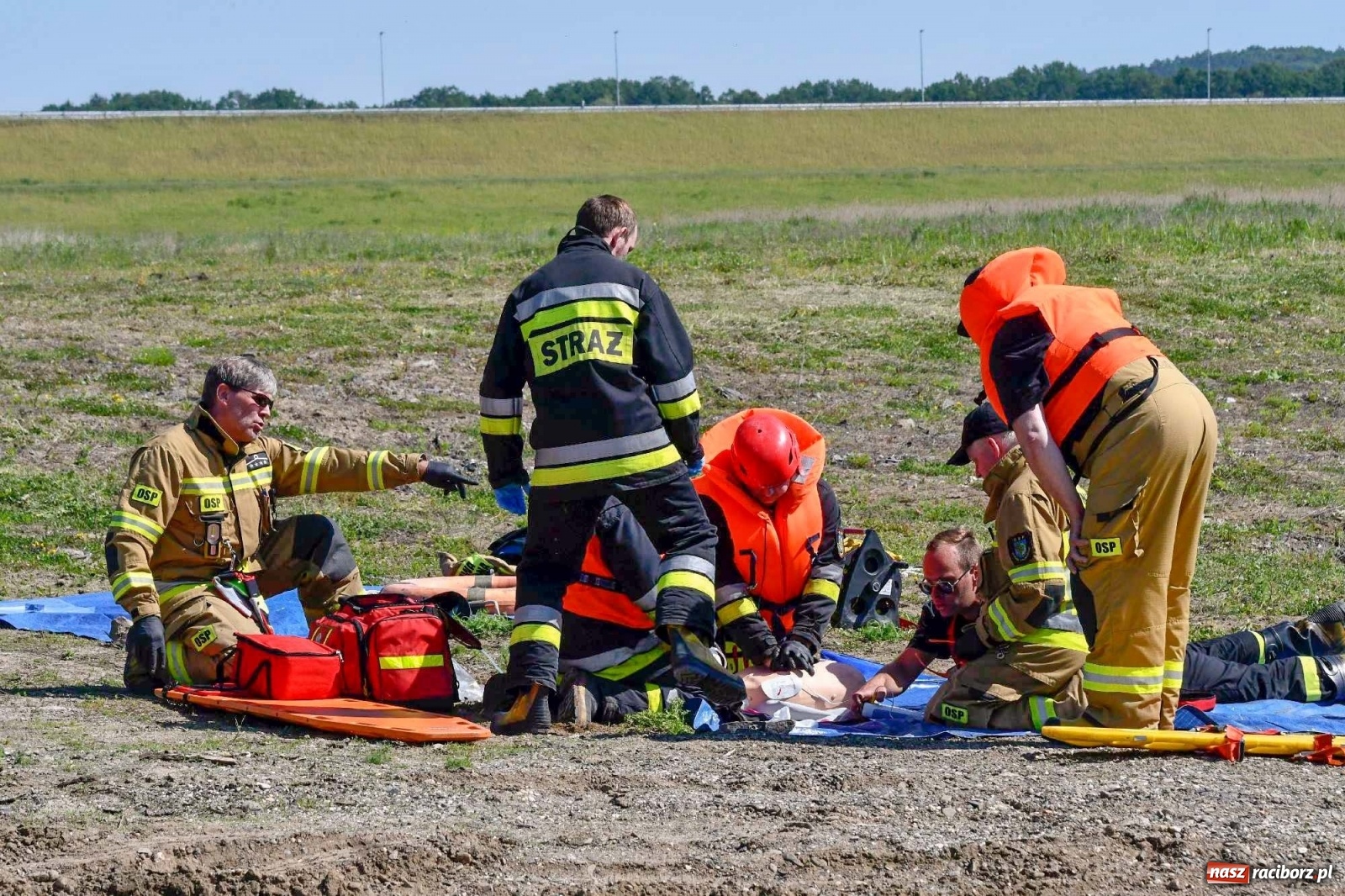 Zdjęcie w galerii na portalu naszraciborz.pl: Kompania odwodowa KSRG powiatu raciborskiego ćwiczyła dziś na terenie zbiornika Racibórz [FOTO i WIDEO] wiadomości z regionu
