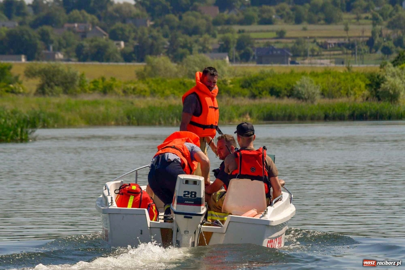 Zdjęcie w galerii na portalu naszraciborz.pl: Kompania odwodowa KSRG powiatu raciborskiego ćwiczyła dziś na terenie zbiornika Racibórz [FOTO i WIDEO] wiadomości z regionu