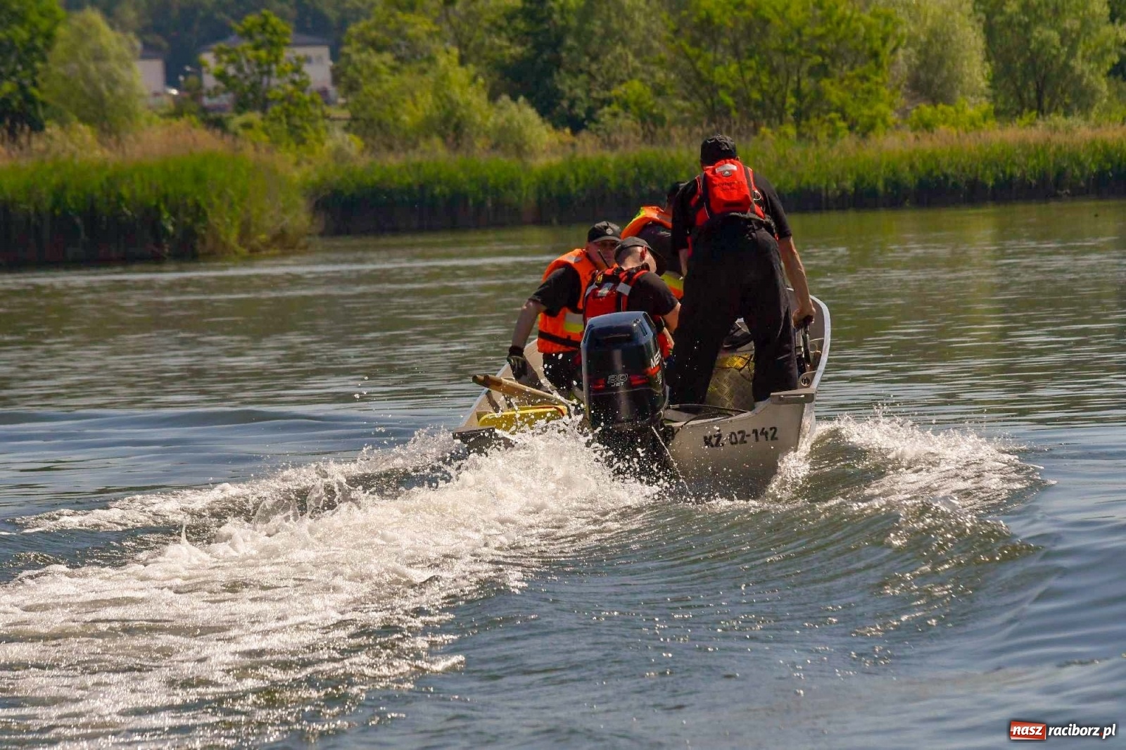 Zdjęcie w galerii na portalu naszraciborz.pl: Kompania odwodowa KSRG powiatu raciborskiego ćwiczyła dziś na terenie zbiornika Racibórz [FOTO i WIDEO] wiadomości z regionu