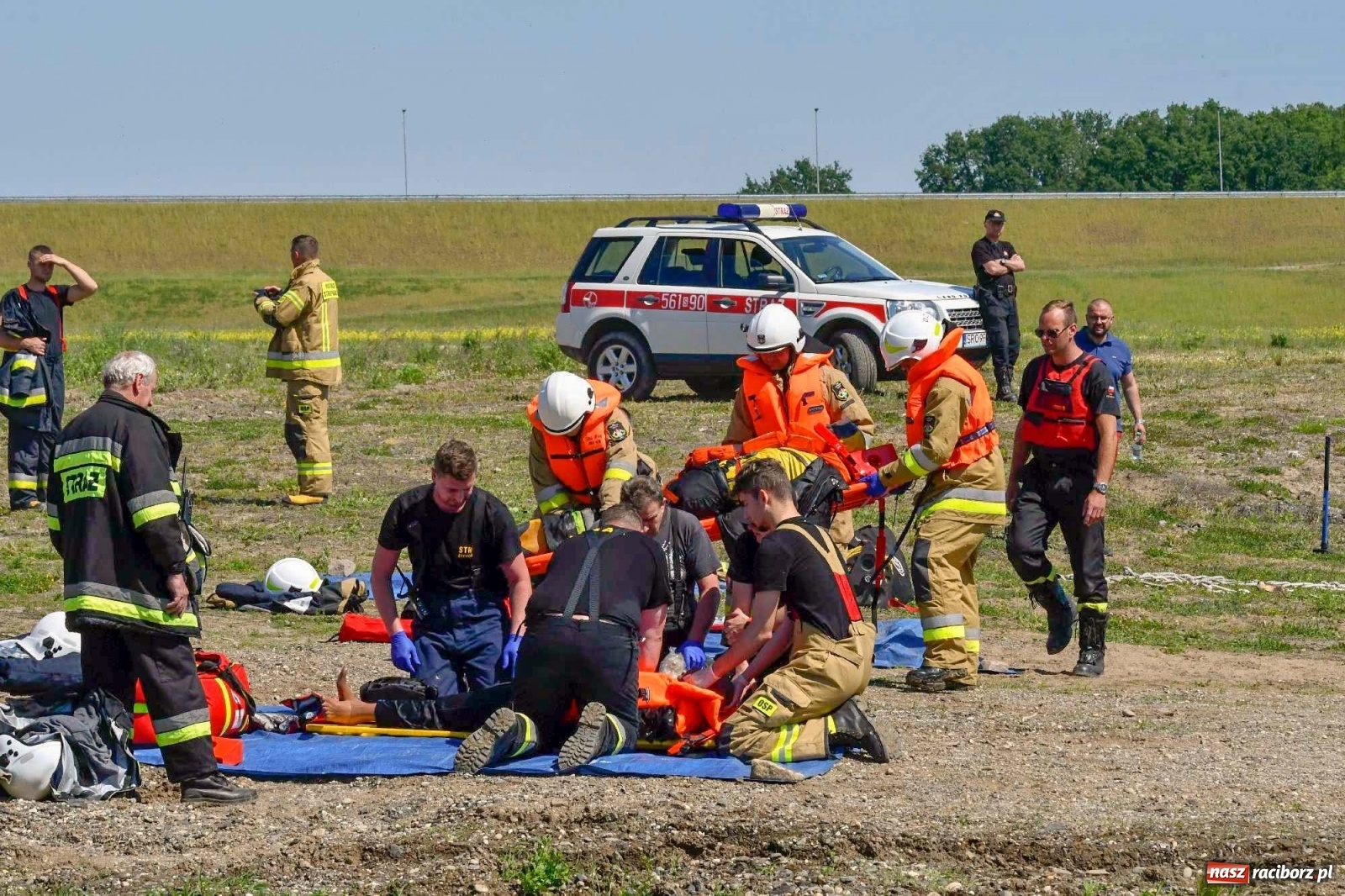 Zdjęcie w galerii na portalu naszraciborz.pl: Kompania odwodowa KSRG powiatu raciborskiego ćwiczyła dziś na terenie zbiornika Racibórz [FOTO i WIDEO] wiadomości z regionu