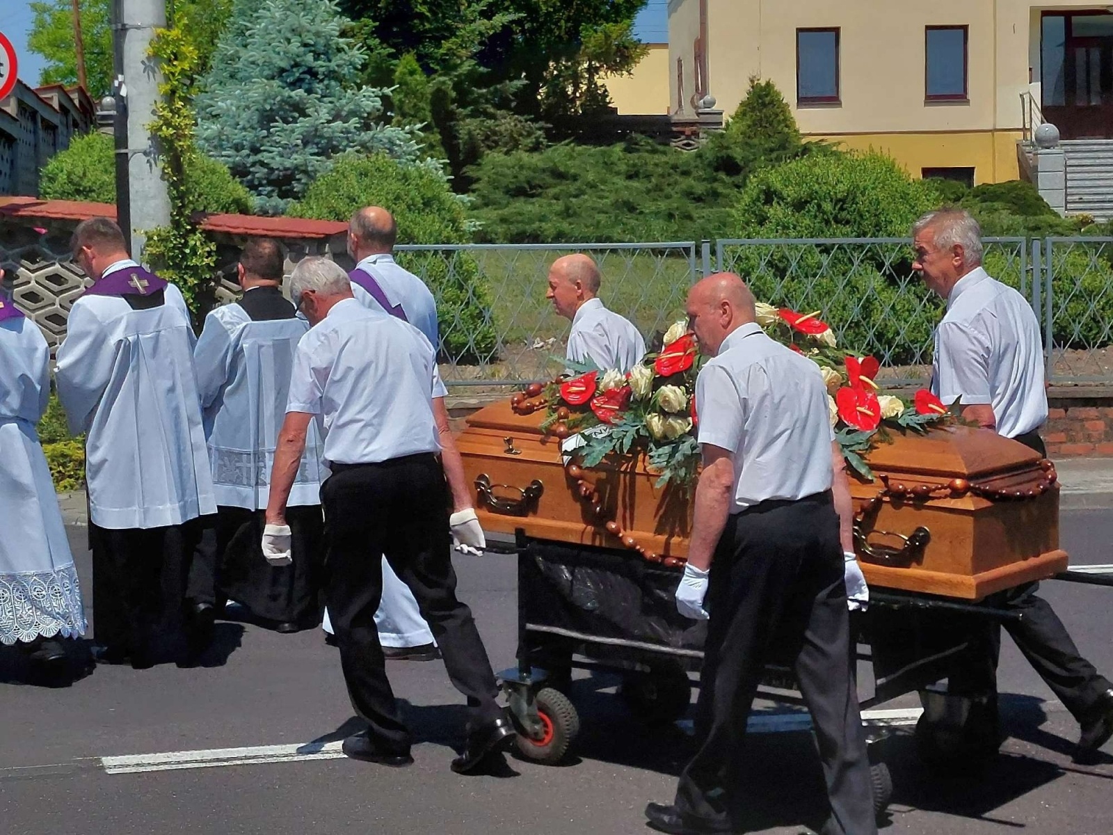Zdjęcie w galerii na portalu naszraciborz.pl: Ostatnie pożegnanie śp. Tadeusza Utrackiego wiadomości z regionu