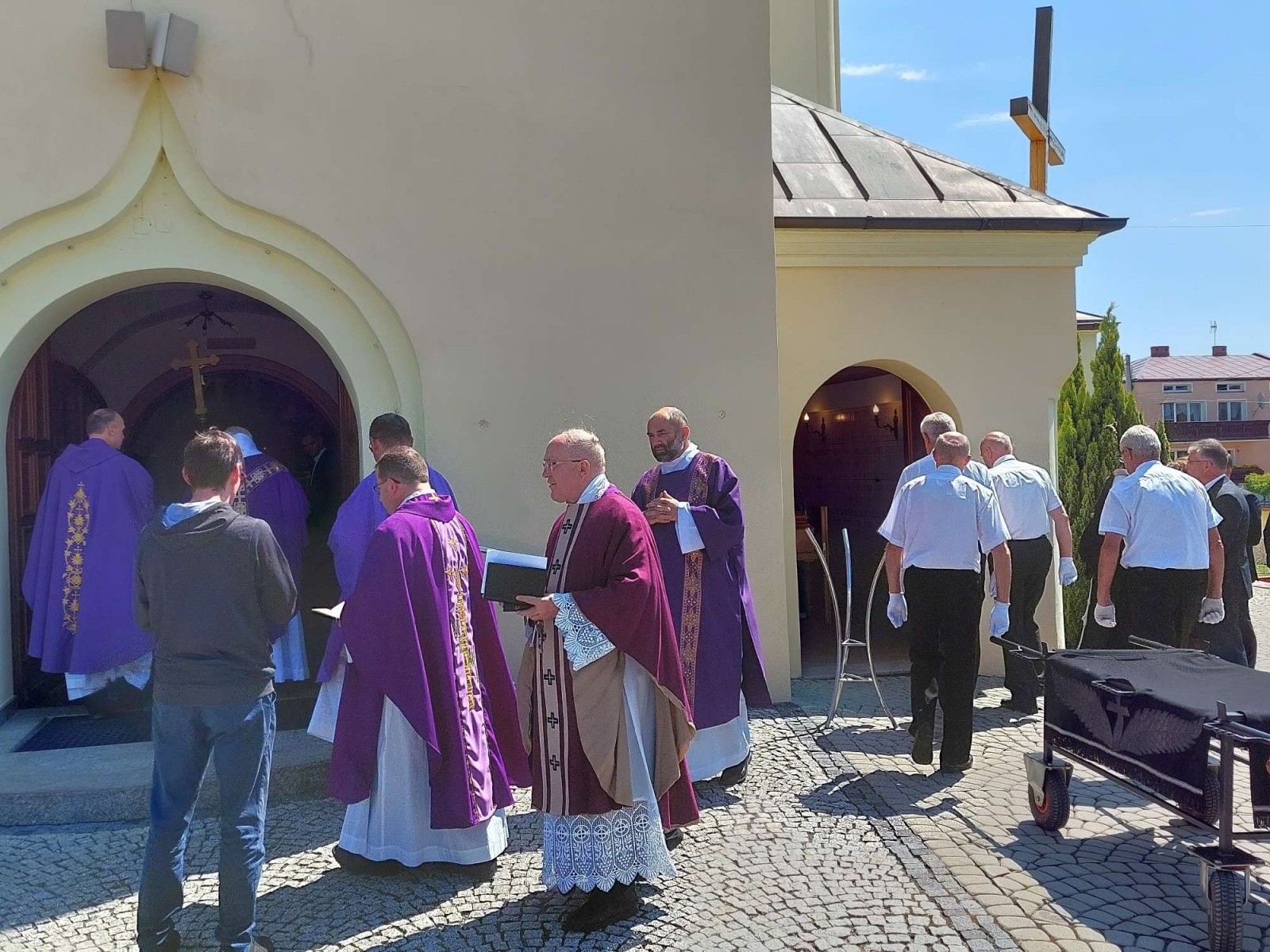 Zdjęcie w galerii na portalu naszraciborz.pl: Ostatnie pożegnanie śp. Tadeusza Utrackiego wiadomości z regionu